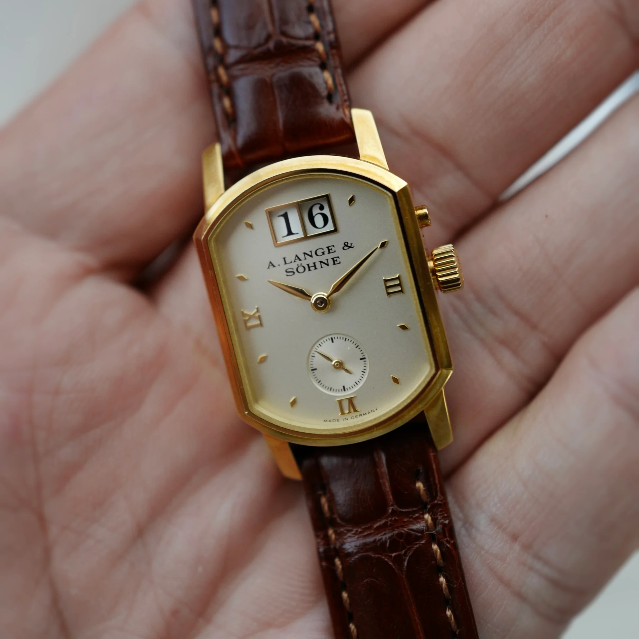 A. Lange & Sohne Yellow Gold Arkade Ref. 103.021 - Image 8