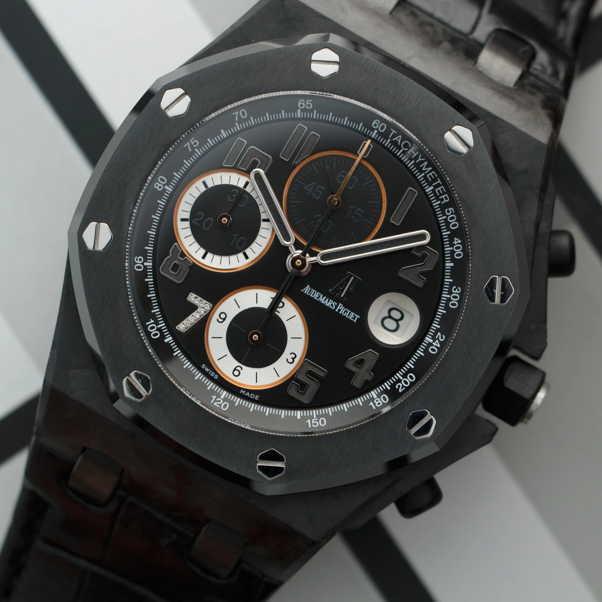 Audemars Piguet Royal Oak Offshore Ginza Carbon Fiber Ref. 26205 - Image 2