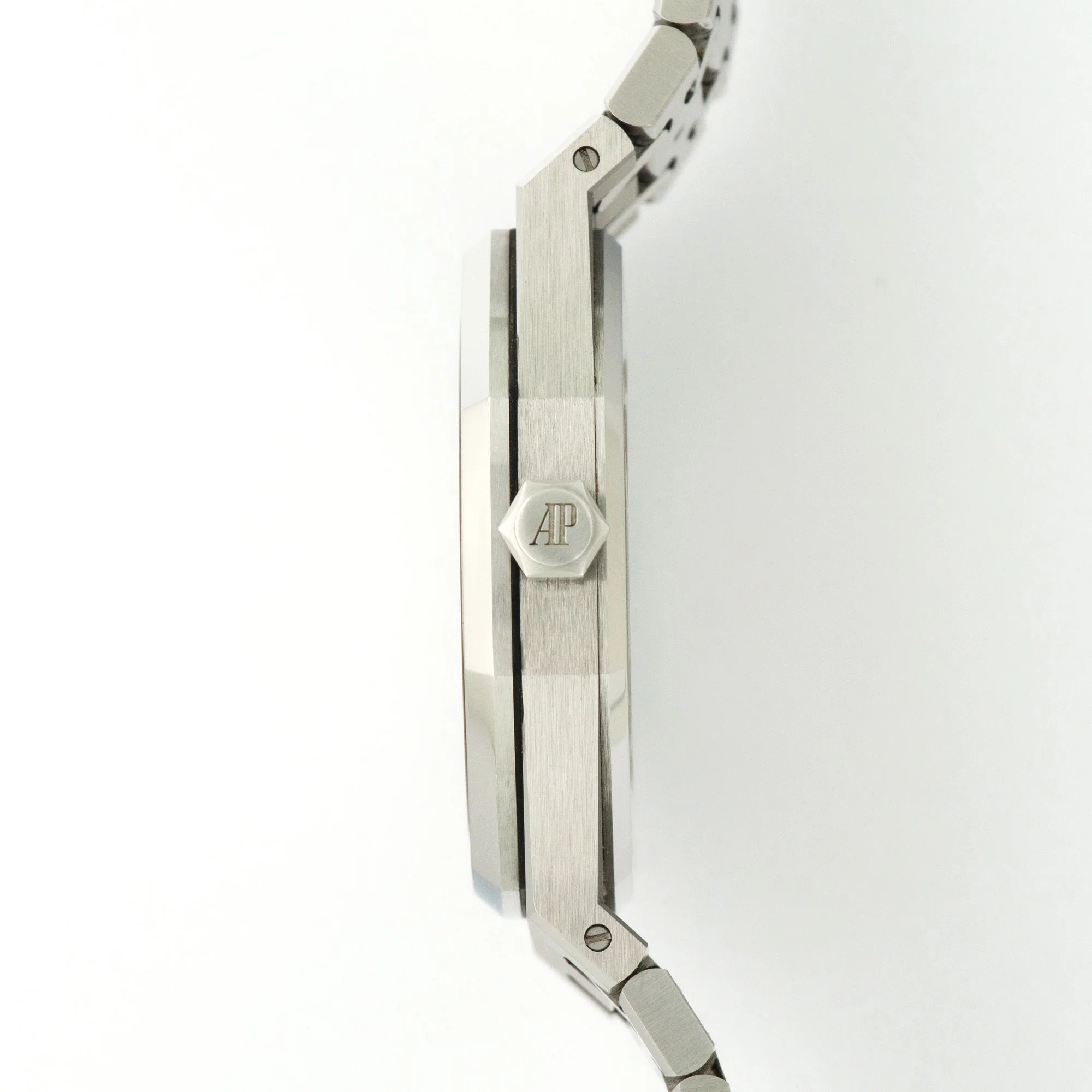 Audemars Piguet Royal Oak Watch Ref. 15400 - Image 3