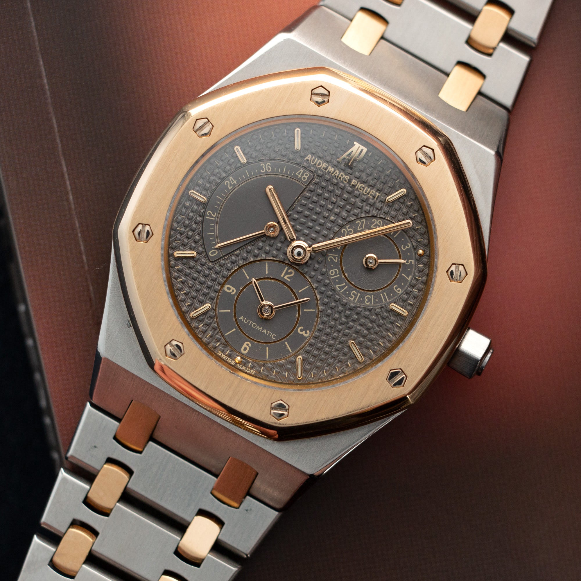 Audemars Piguet Two-Tone Power Reserve, Dual Time Royal Oak Ref. 25730 - Image 2
