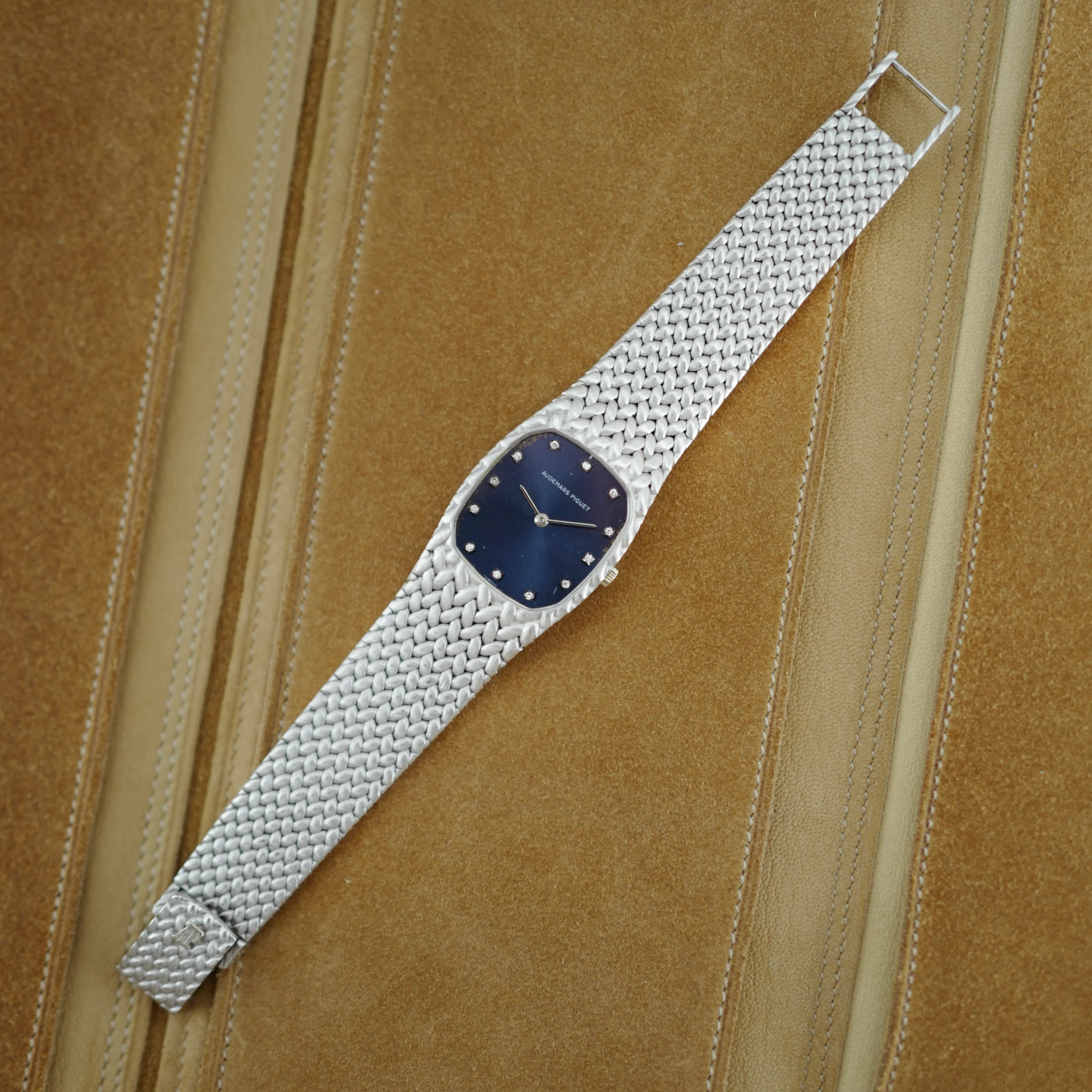 Audemars Piguet White Gold Cobra-style Bracelet Watch - Image 6