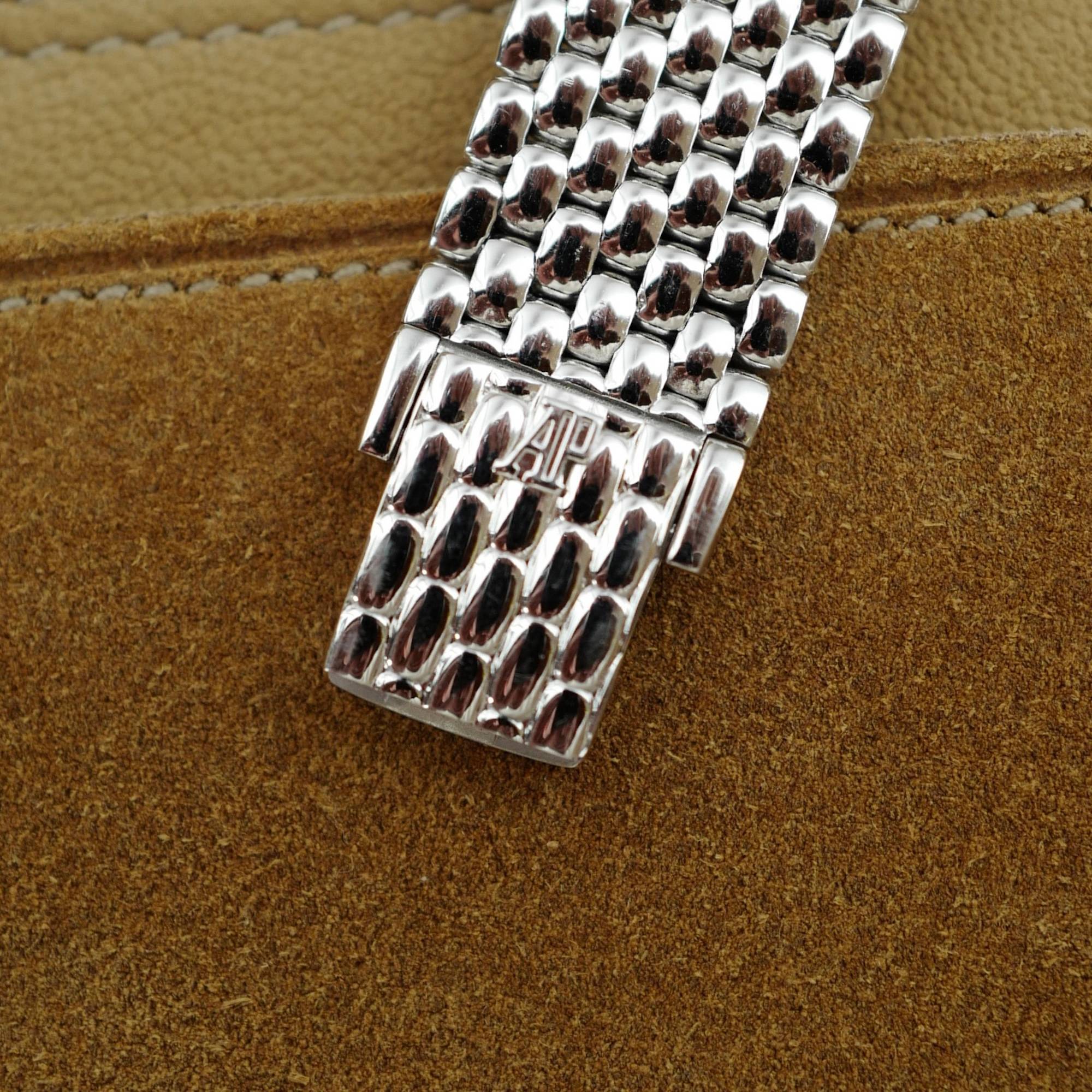Audemars Piguet White Gold Round Watch with Beaded Bracelet and Pave Diamond and Sapphire Dial (New Arrival) - Image 7