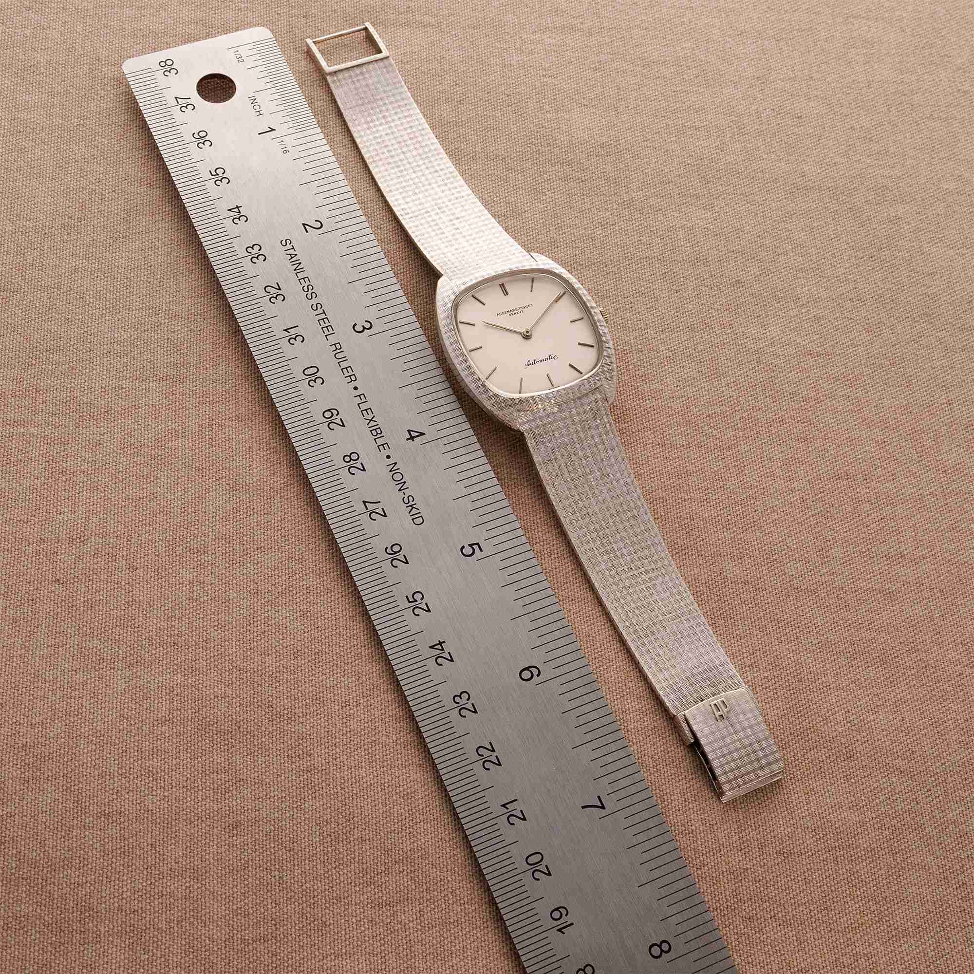 Audemars Piguet White Gold Watch On Bracelet - Image 3