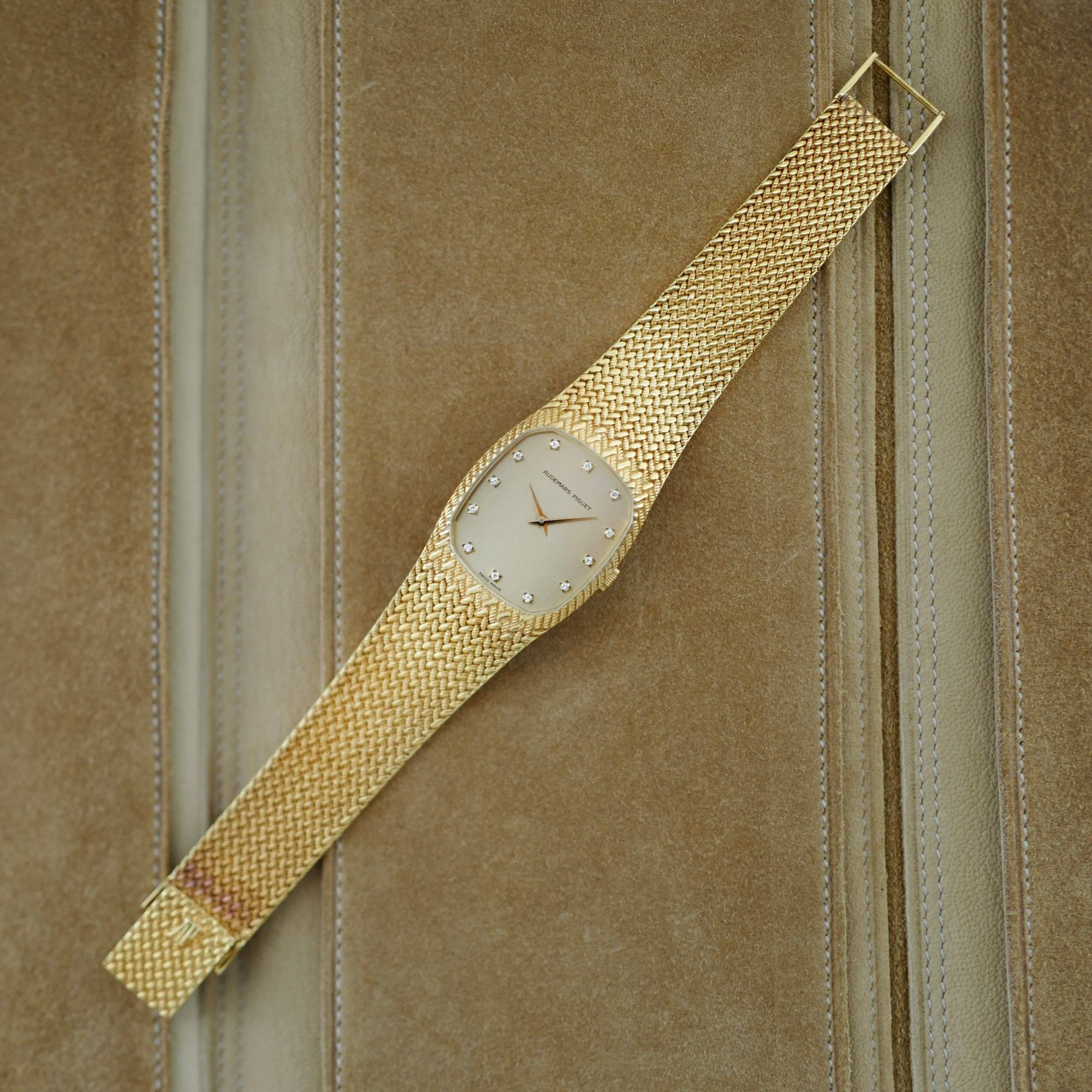 Audemars Piguet Yellow Gold Bracelet Watch with Diamond Markers - Image 4