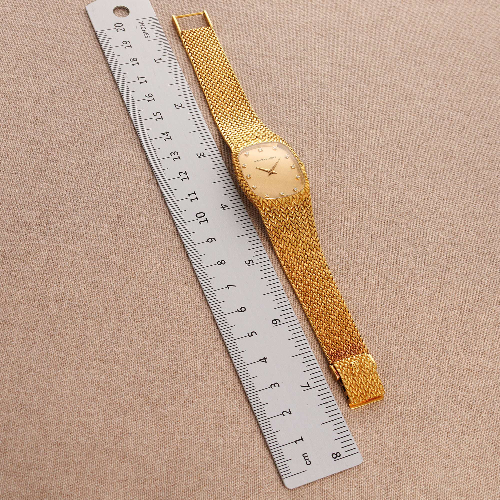 Audemars Piguet Yellow Gold Bracelet Watch with Diamond Markers - Image 9