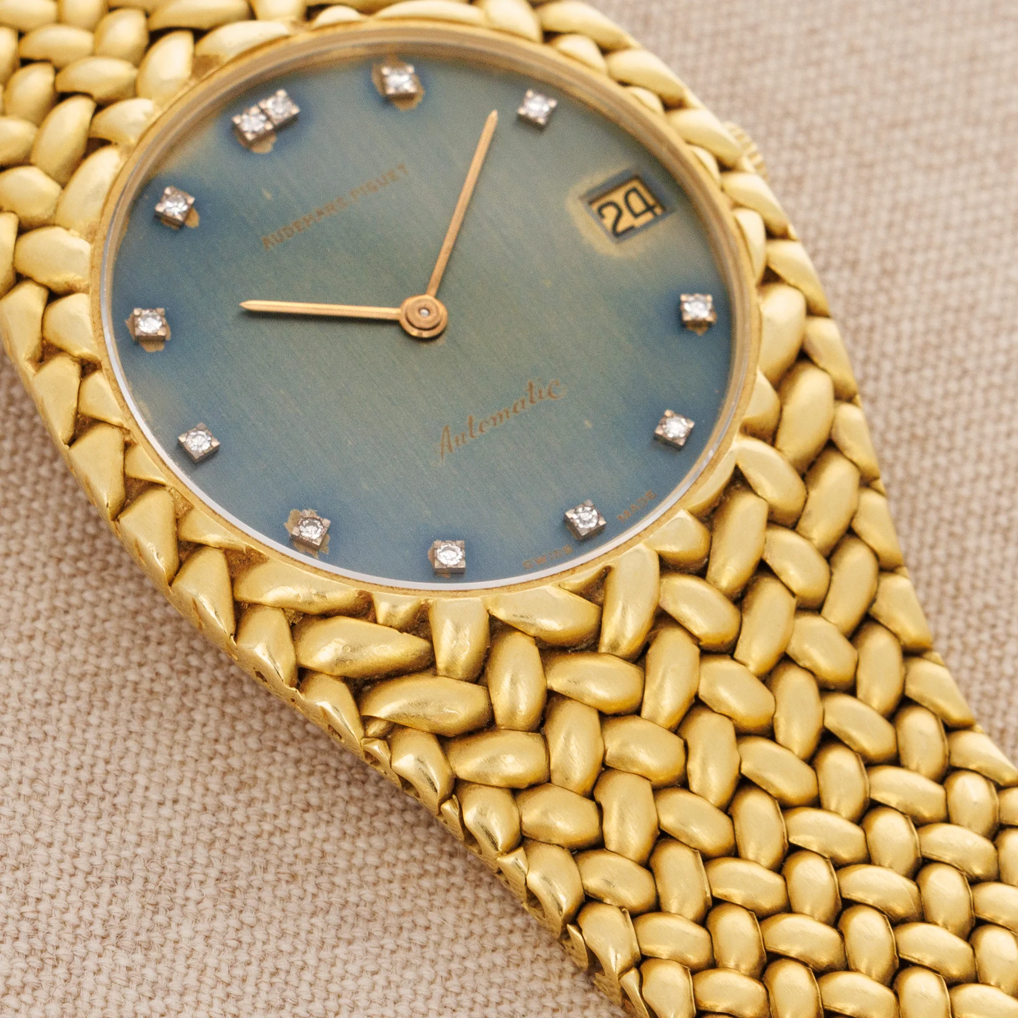 Audemars Piguet Yellow Gold Cobra Ref. 5403 with Attractive Aged Dial - Image 4