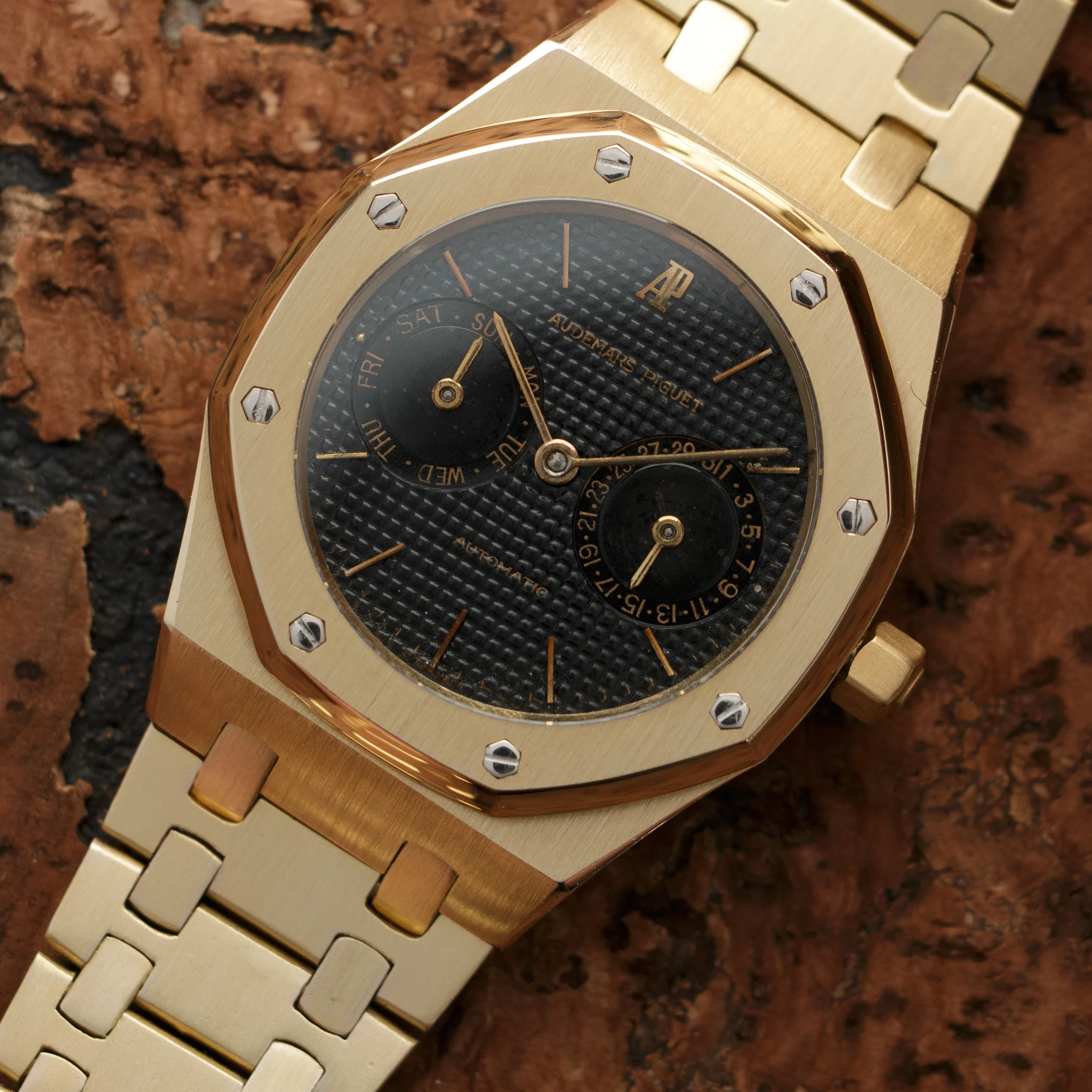Audemars Piguet Yellow Gold Day-Date Royal Oak Ref. 25572 - Image 2