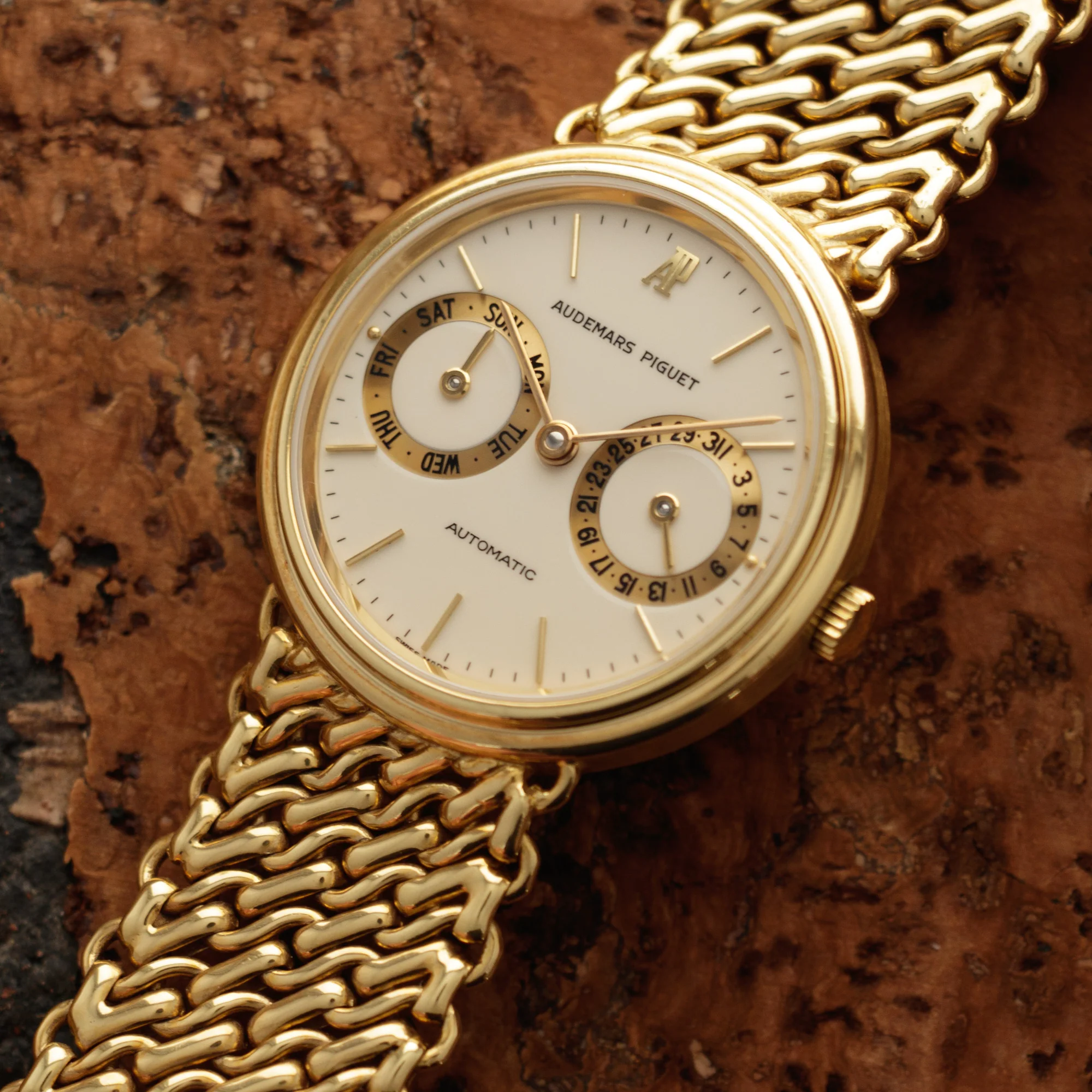 Audemars Piguet Yellow Gold Day-Date Watch Ref. 25574 - Image 2