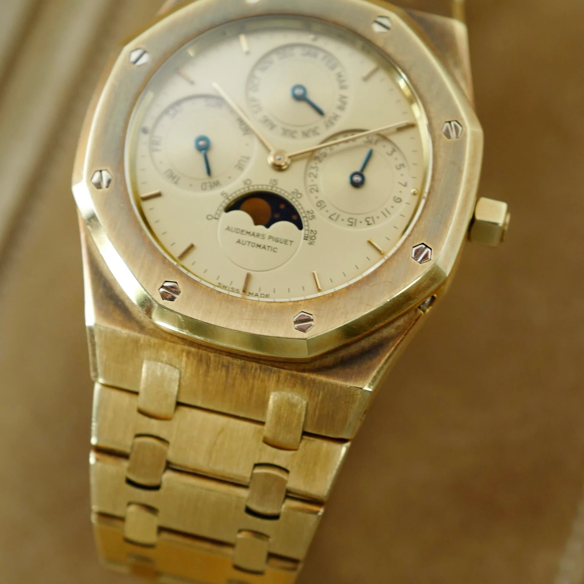 Audemars Piguet Yellow Gold Royal Oak Perpetual Calendar Ref. 25654BA - Image 9