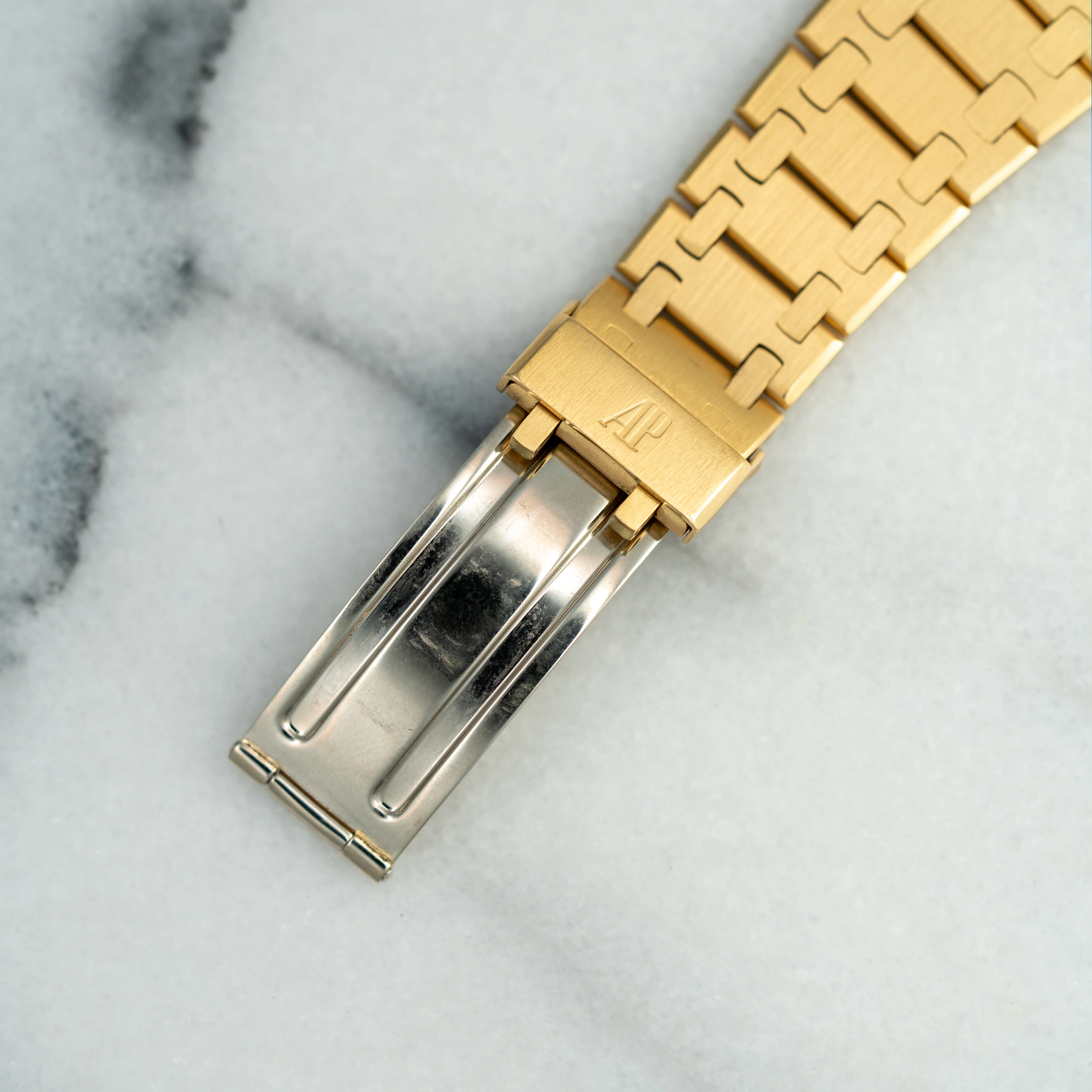 Audemars Piguet Yellow Gold Royal Oak Ref. 5402 - Image 7