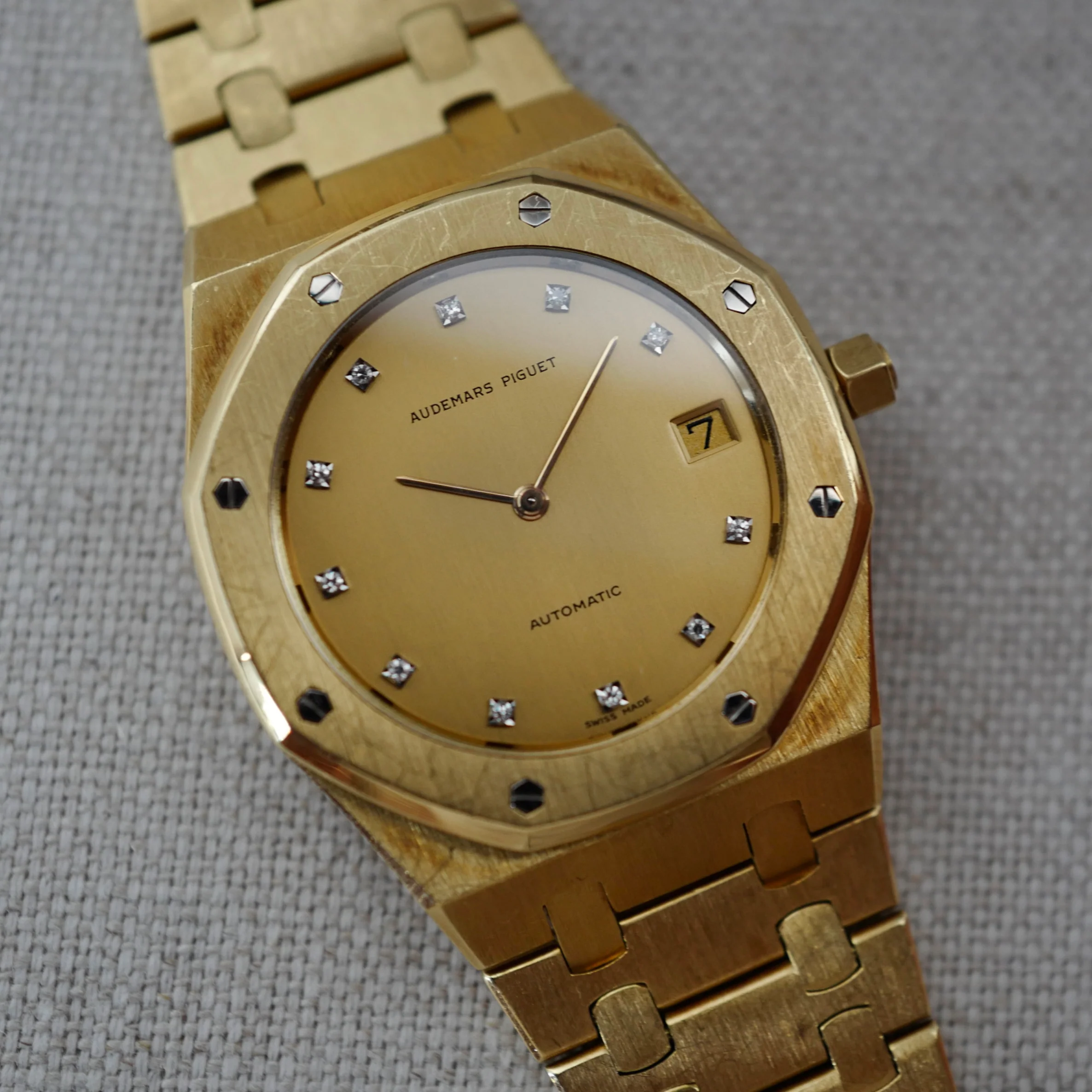 Audemars Piguet Yellow Gold Royal Oak Ref. 5402 - Image 5