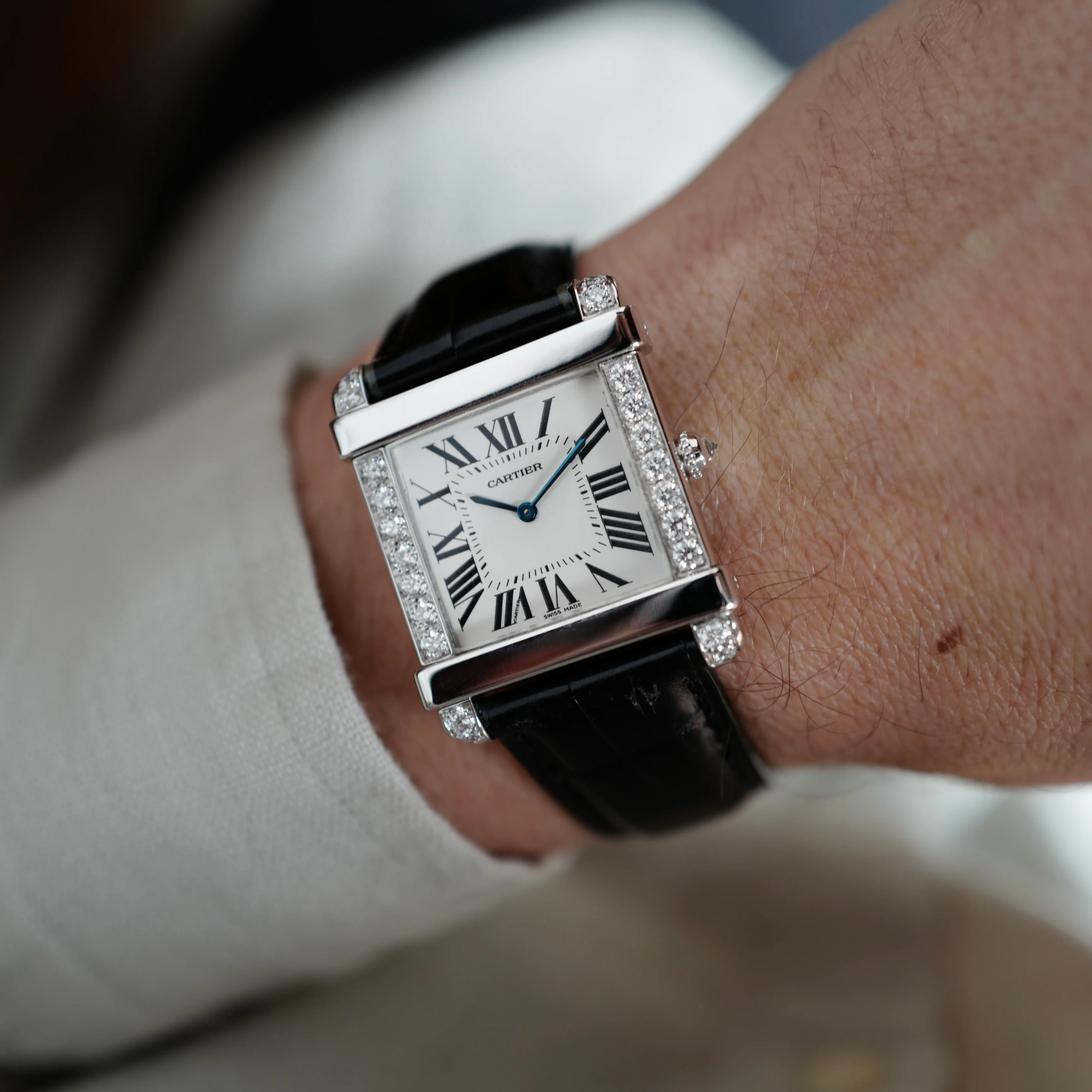 Cartier Platinum Tank Chinoise Ref. 2685 - Image 5