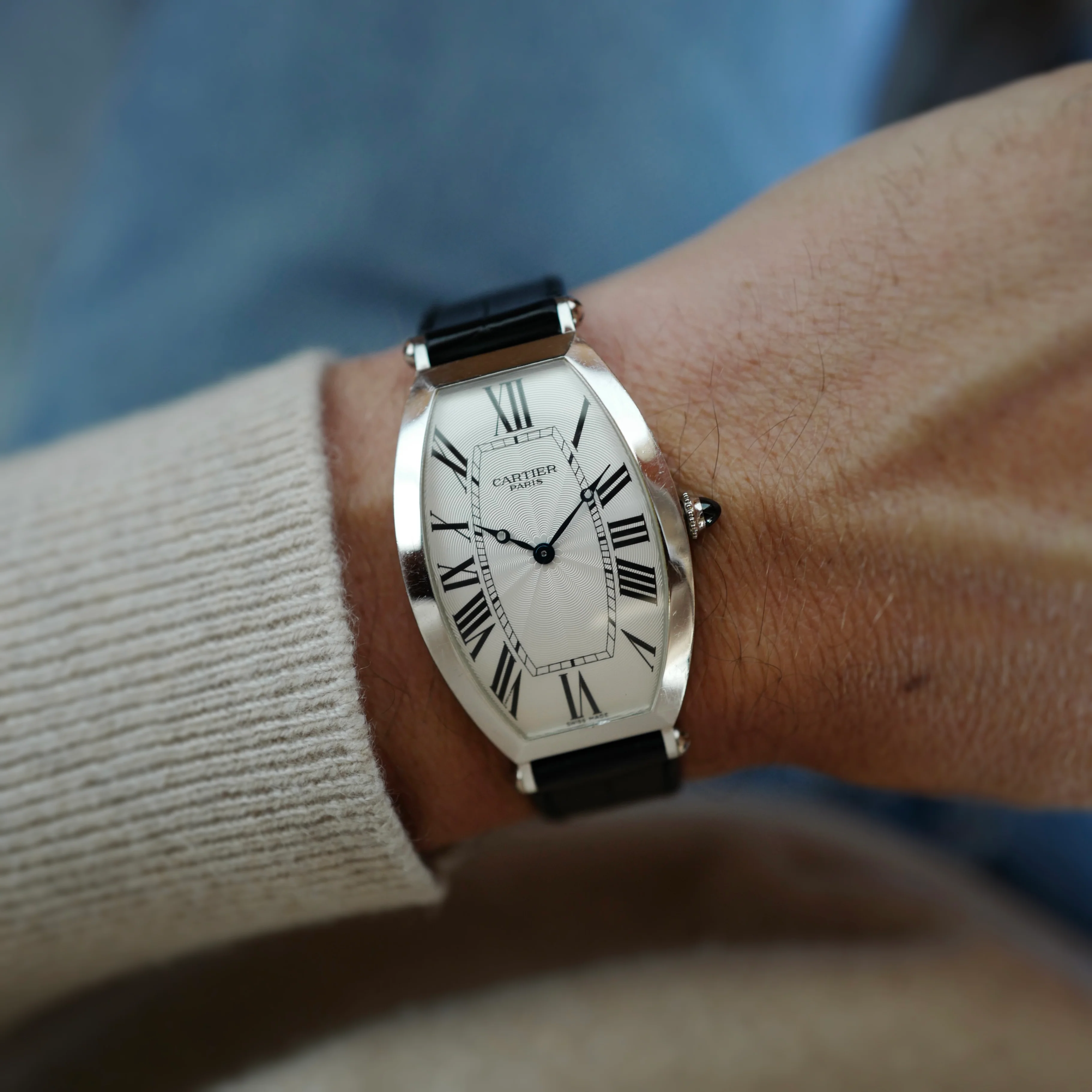Cartier Platinum Tonneau Salon Prive Ref. 2803 - Image 2