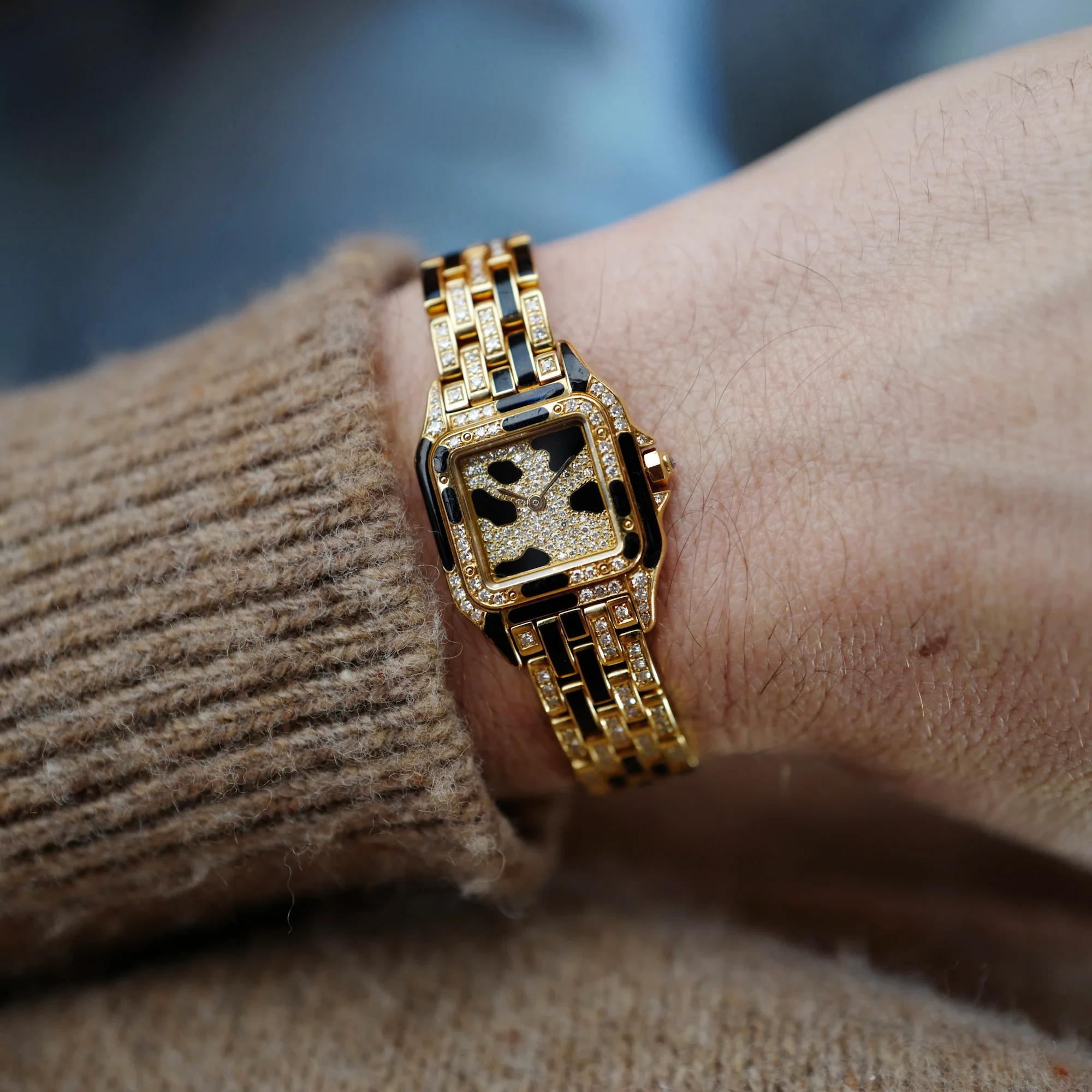 Cartier Yellow Gold and Black Enamel and Diamond Panthere Ref. WF3071B9 - Image 6