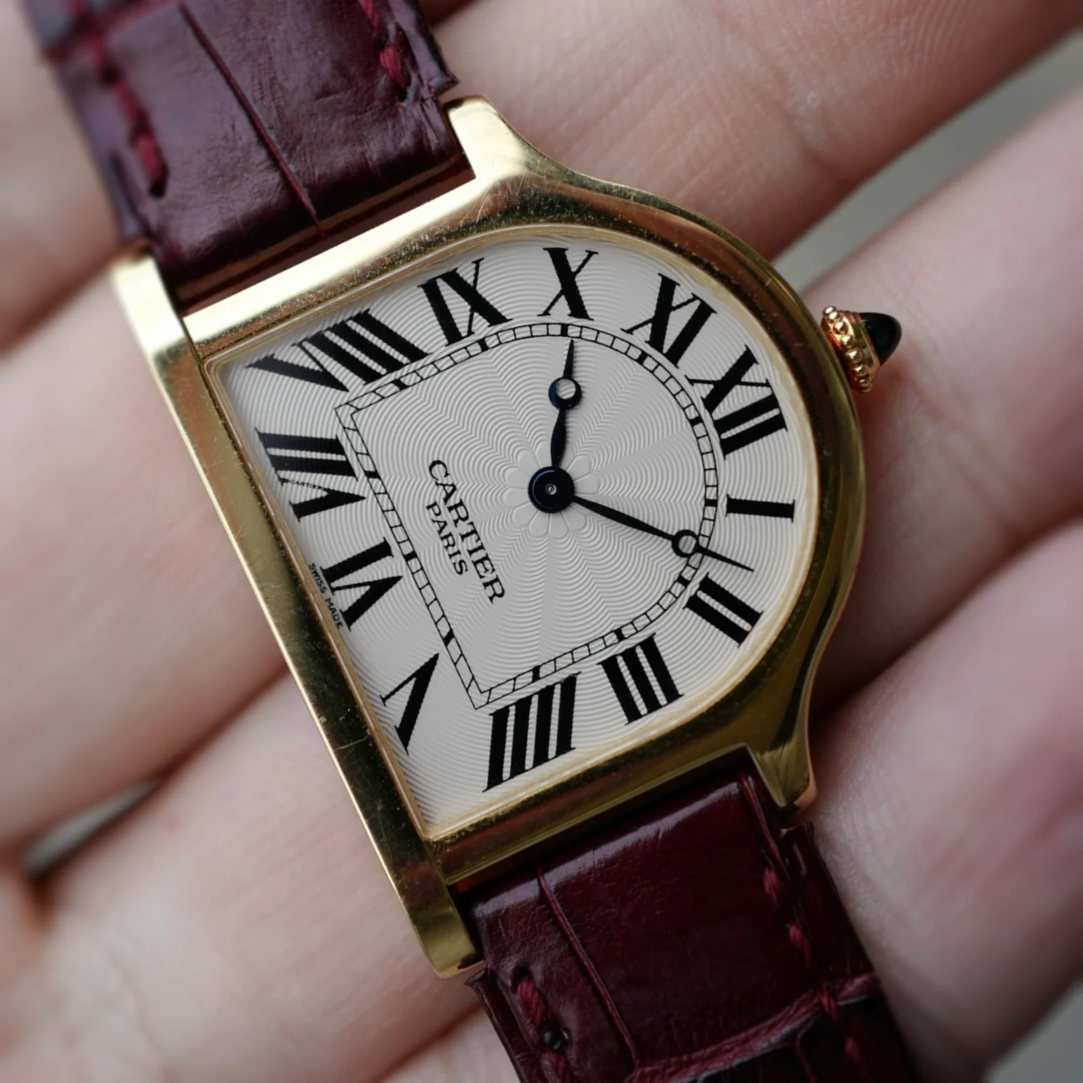 Cartier Yellow Gold Cloche Ref 2841, 100 pieces Made for CPCP Collection - Image 2
