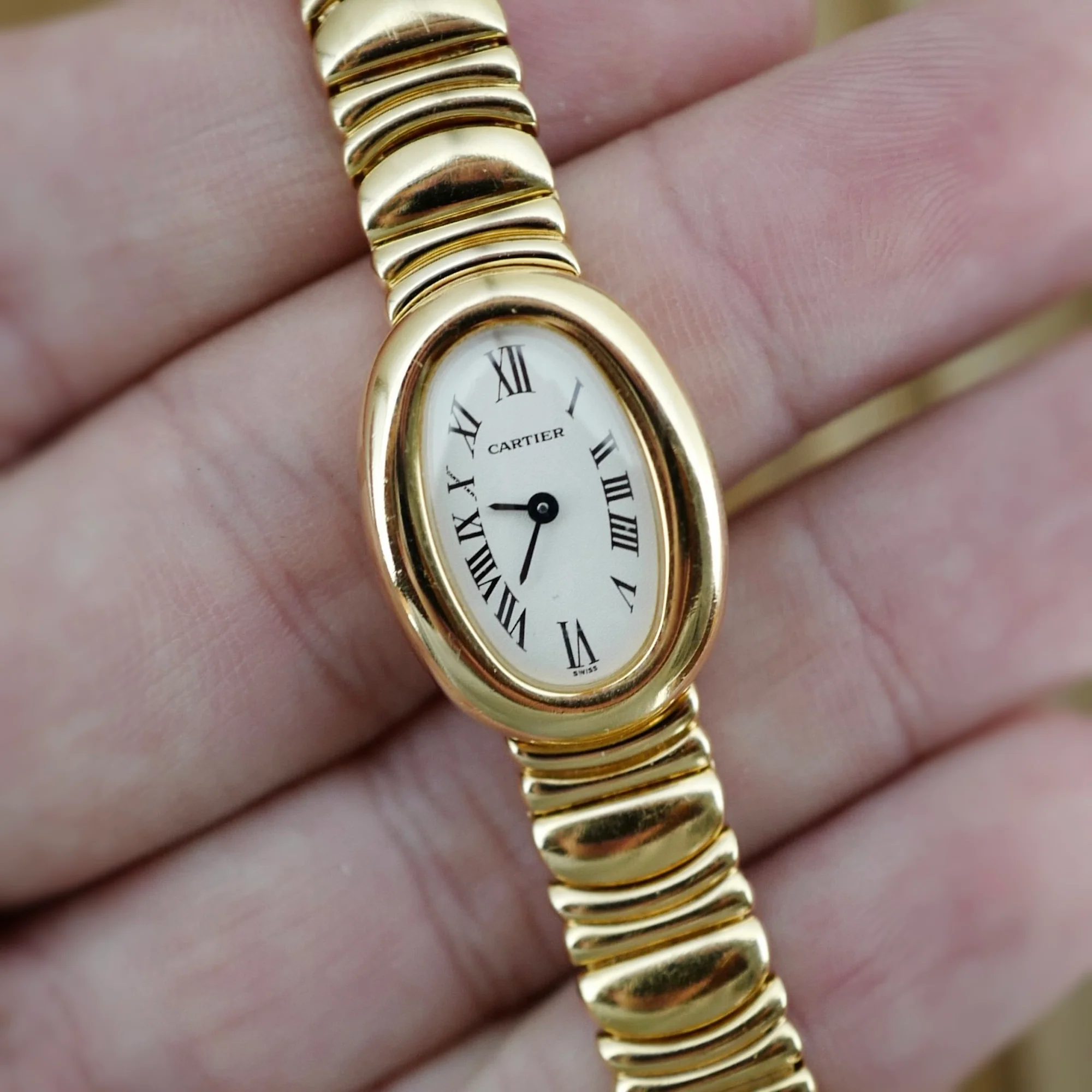 Cartier Yellow Gold Mini Baignoire on Bracelet Ref. 2960 - Image 2