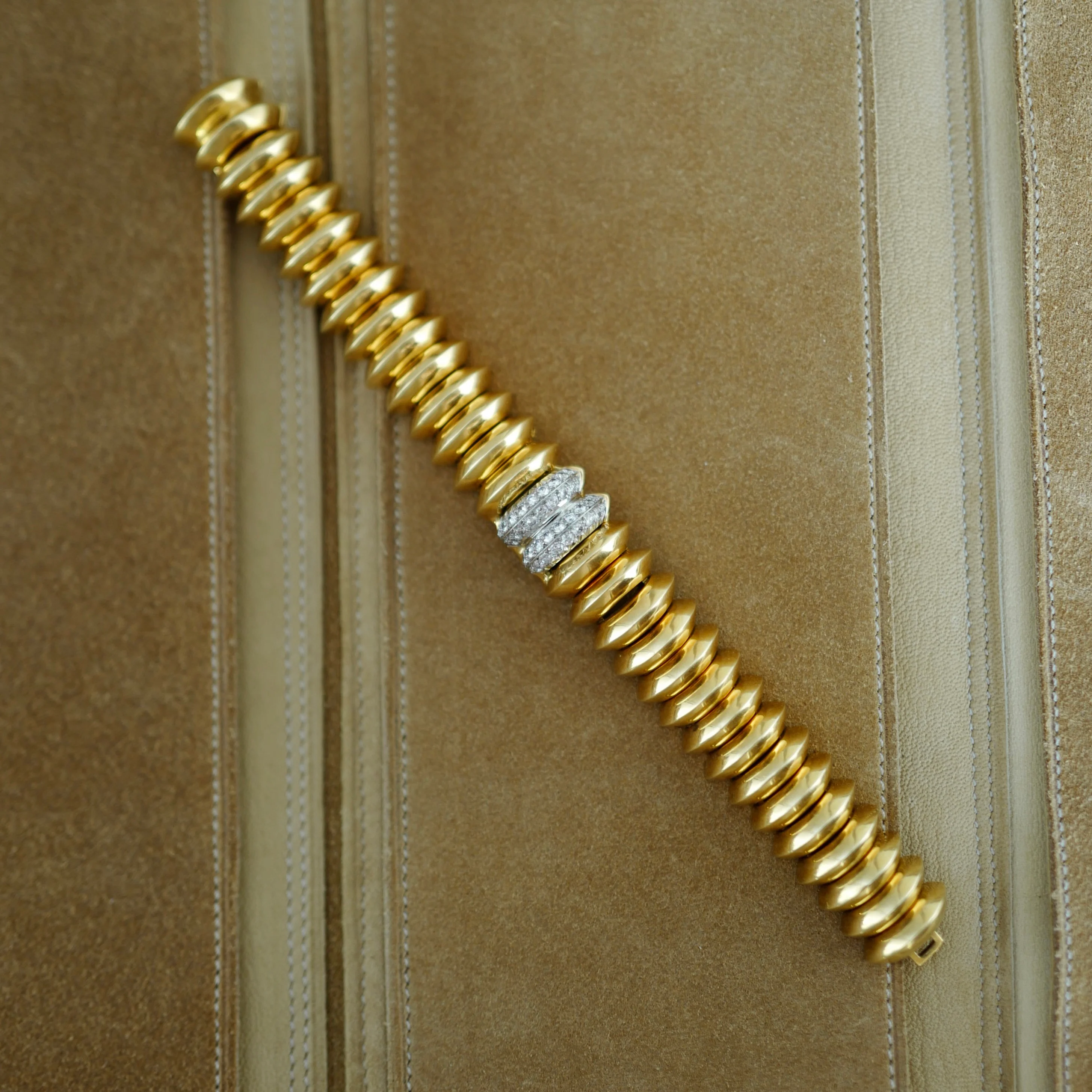Cartier Yellow Gold Pave Diamond Cover Watch - Image 5