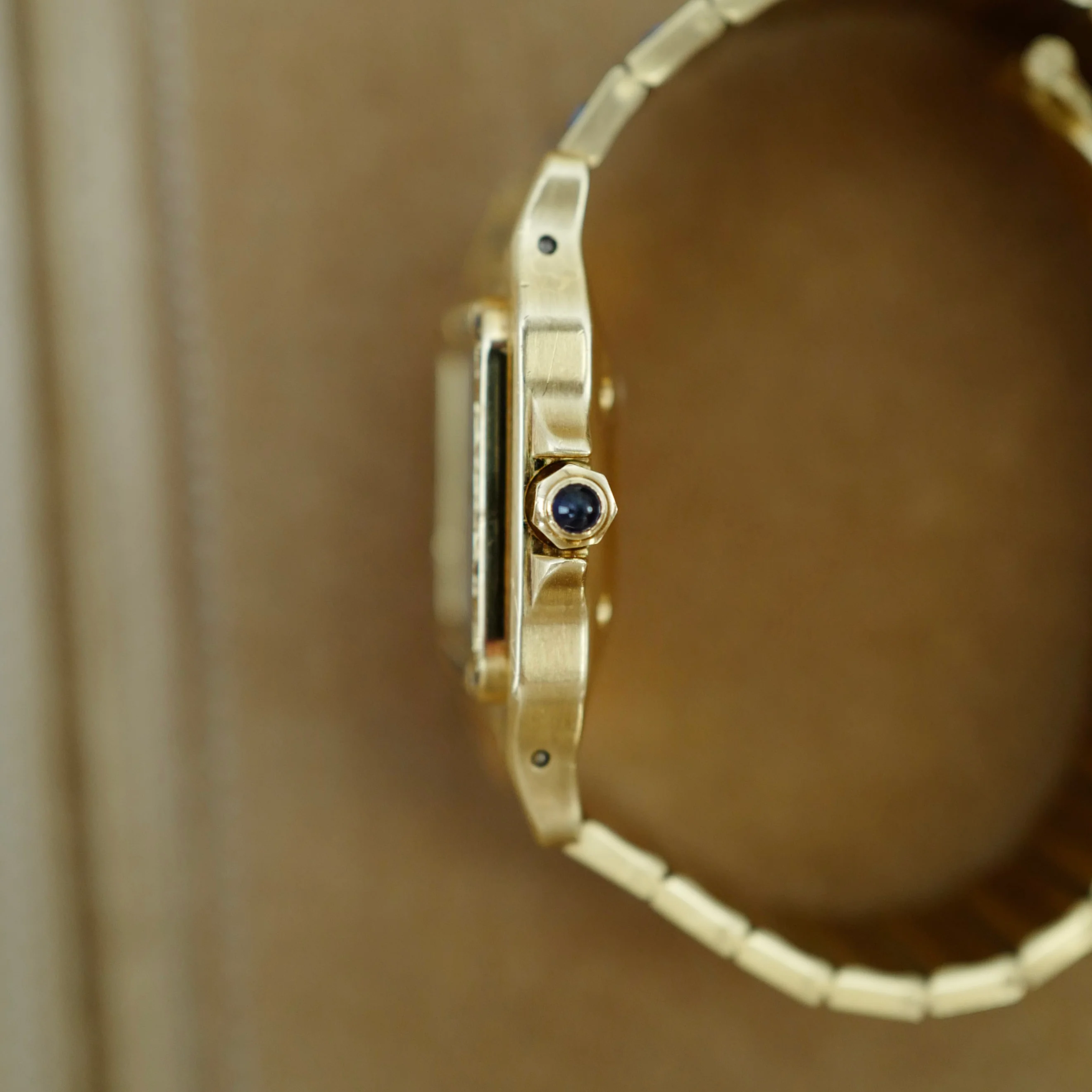 Cartier Yellow Gold Santos Ref. 81736781 with Sapphire Bezel and Bracelet (New Arrival) - Image 3