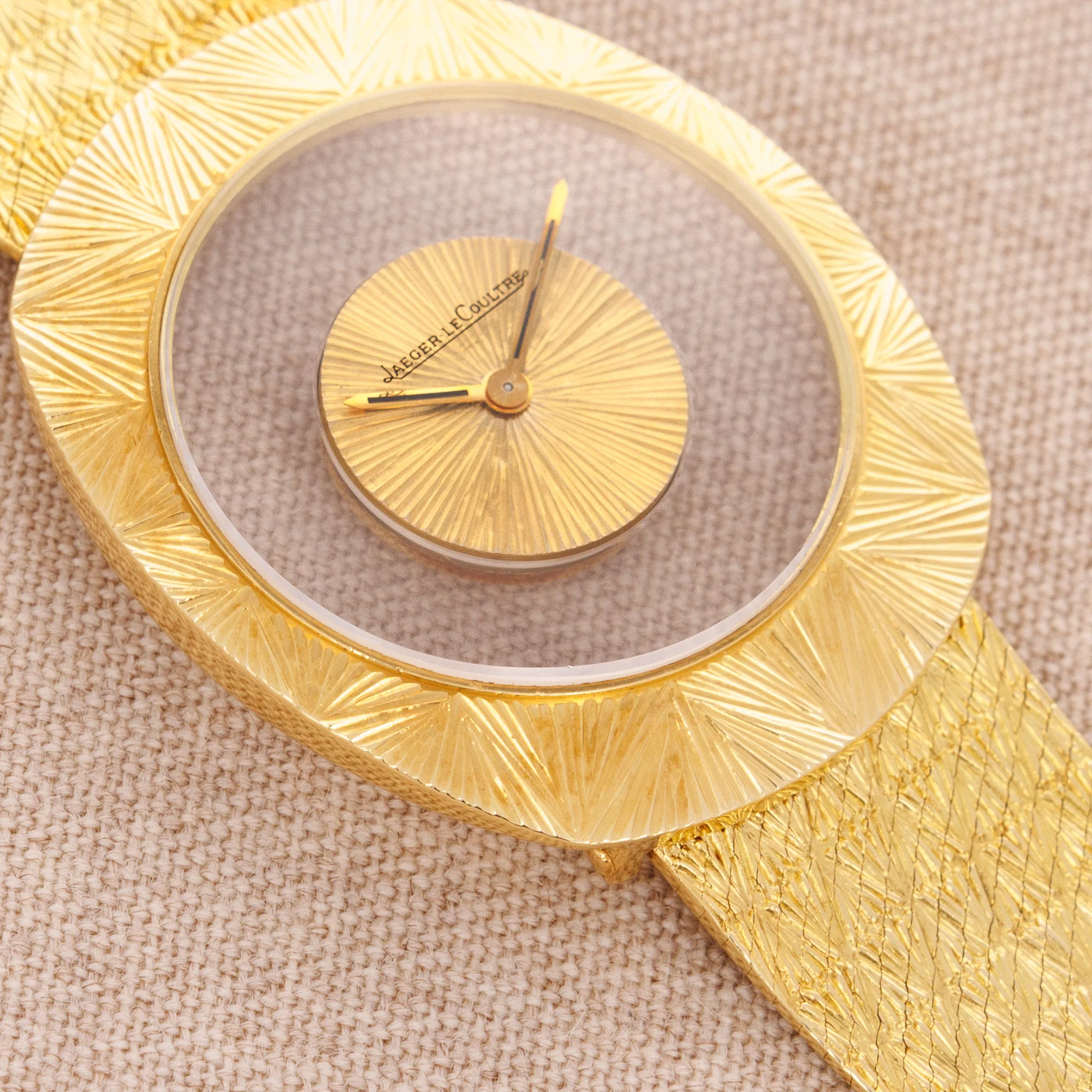 Jaeger Lecoultre Yellow Gold Mystery Watch Ref. 17006 - Image 4