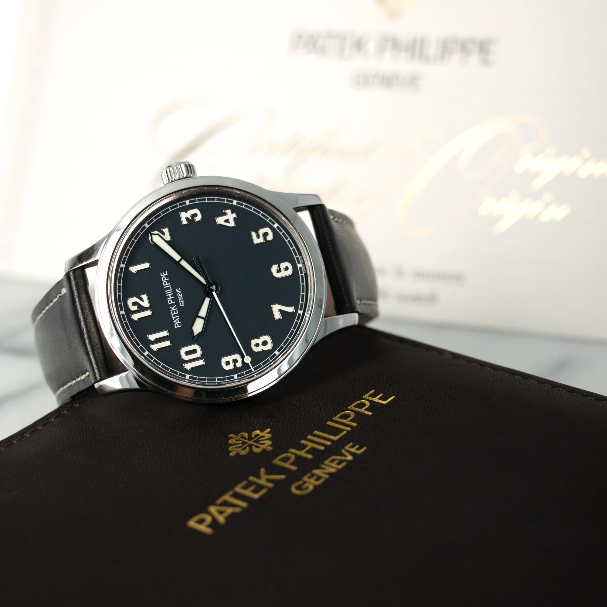 Patek Philippe Pilot Calatrava Limited New York Edition Watch Ref. 5522 - Image 8