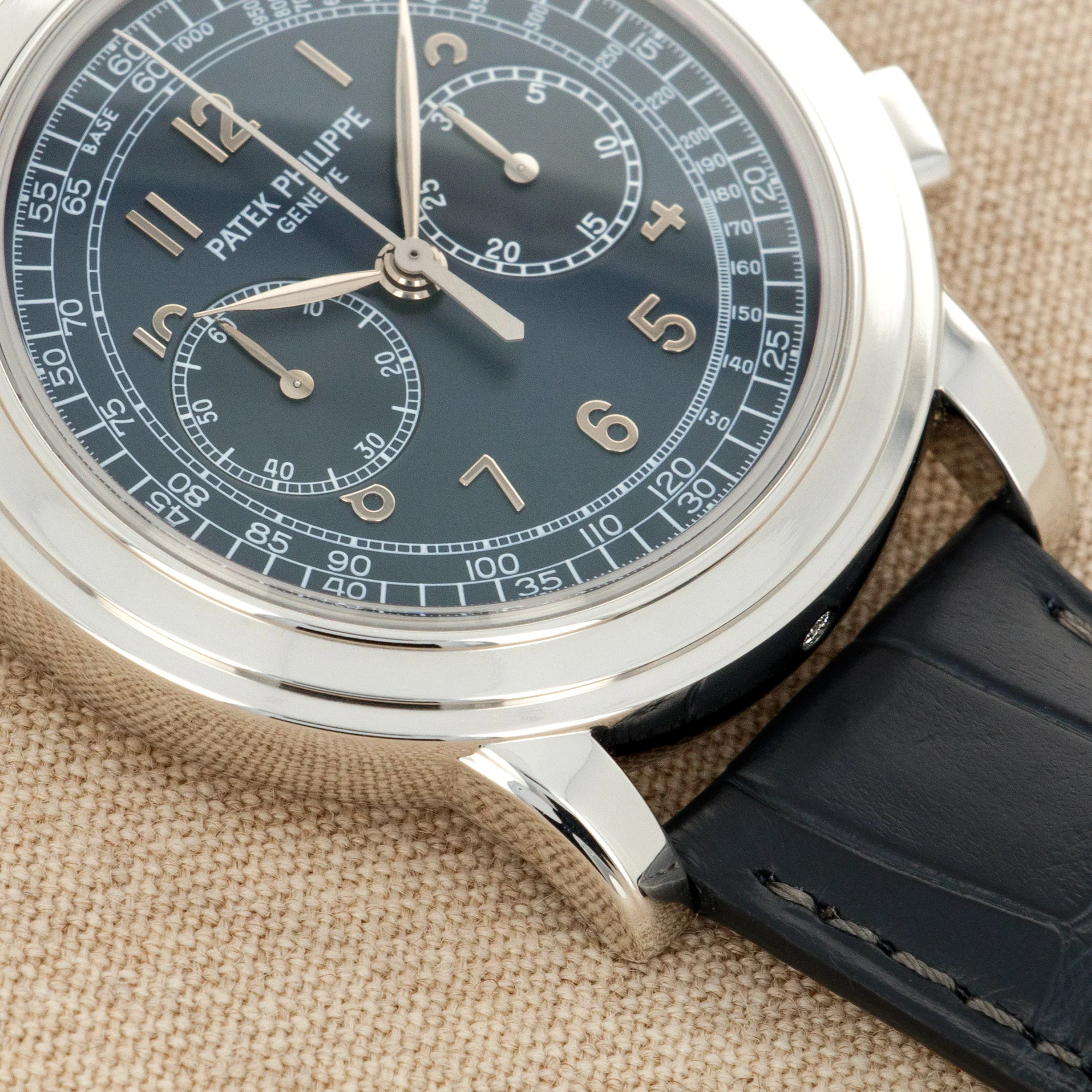 Patek Philippe Platinum Chronograph Watch Ref. 5070 - Image 3