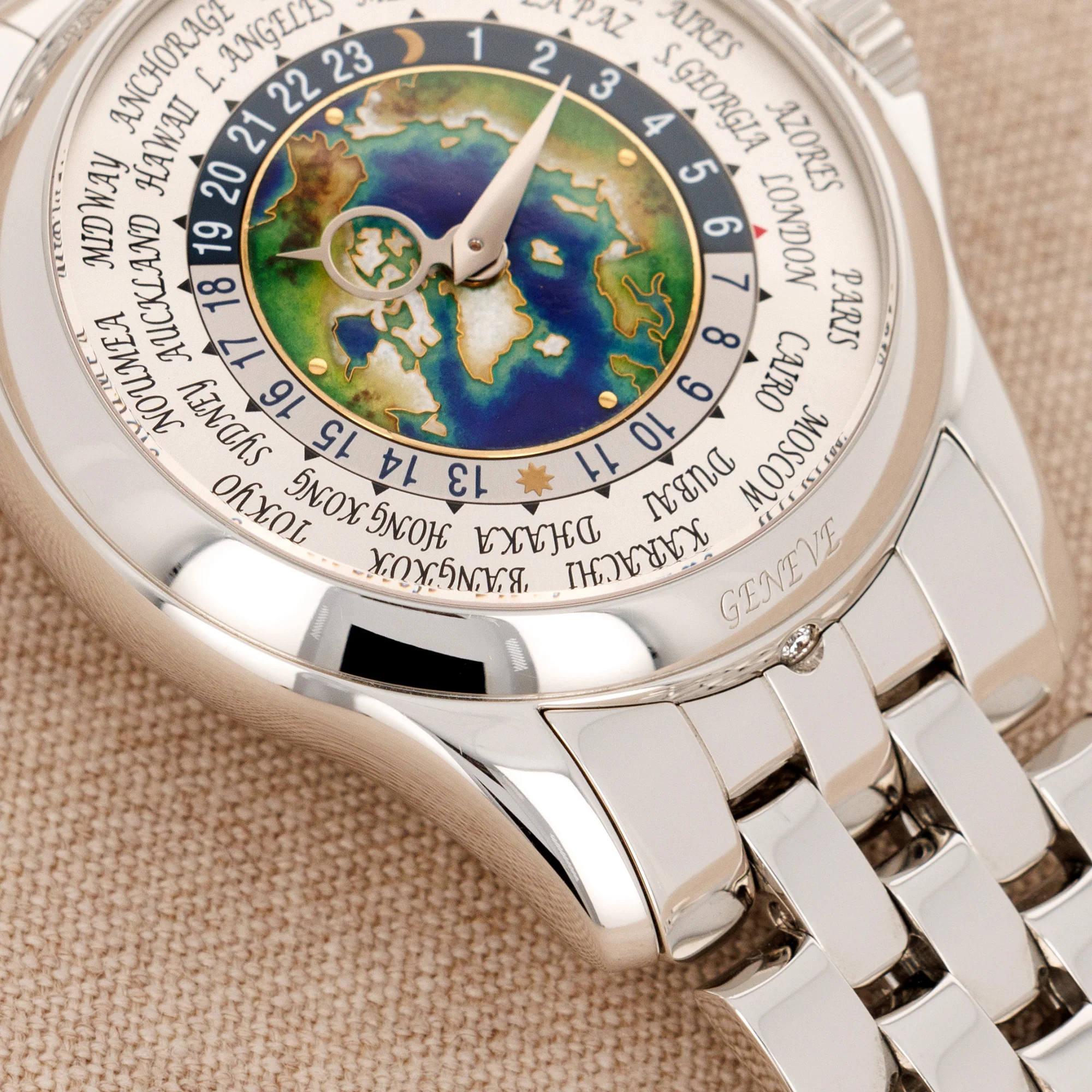 Patek Philippe Platinum World Time Watch Ref. 5131 - Image 6