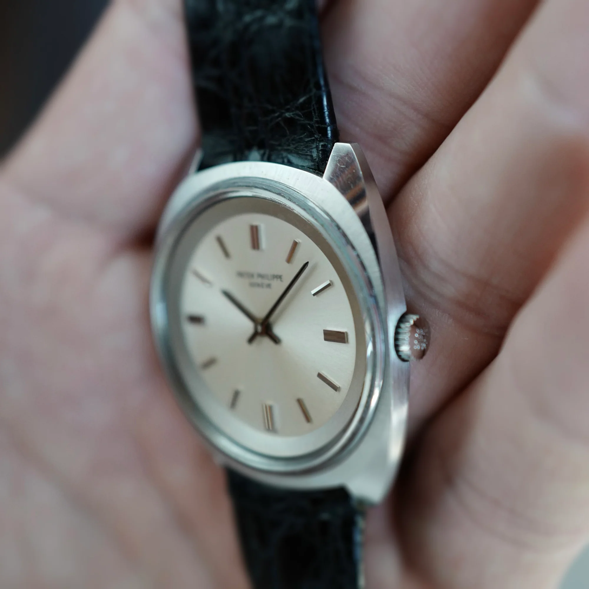 Patek Philippe Steel Calatrava Ref. 3579 in Outstanding Original Condition (New Arrival) - Image 4