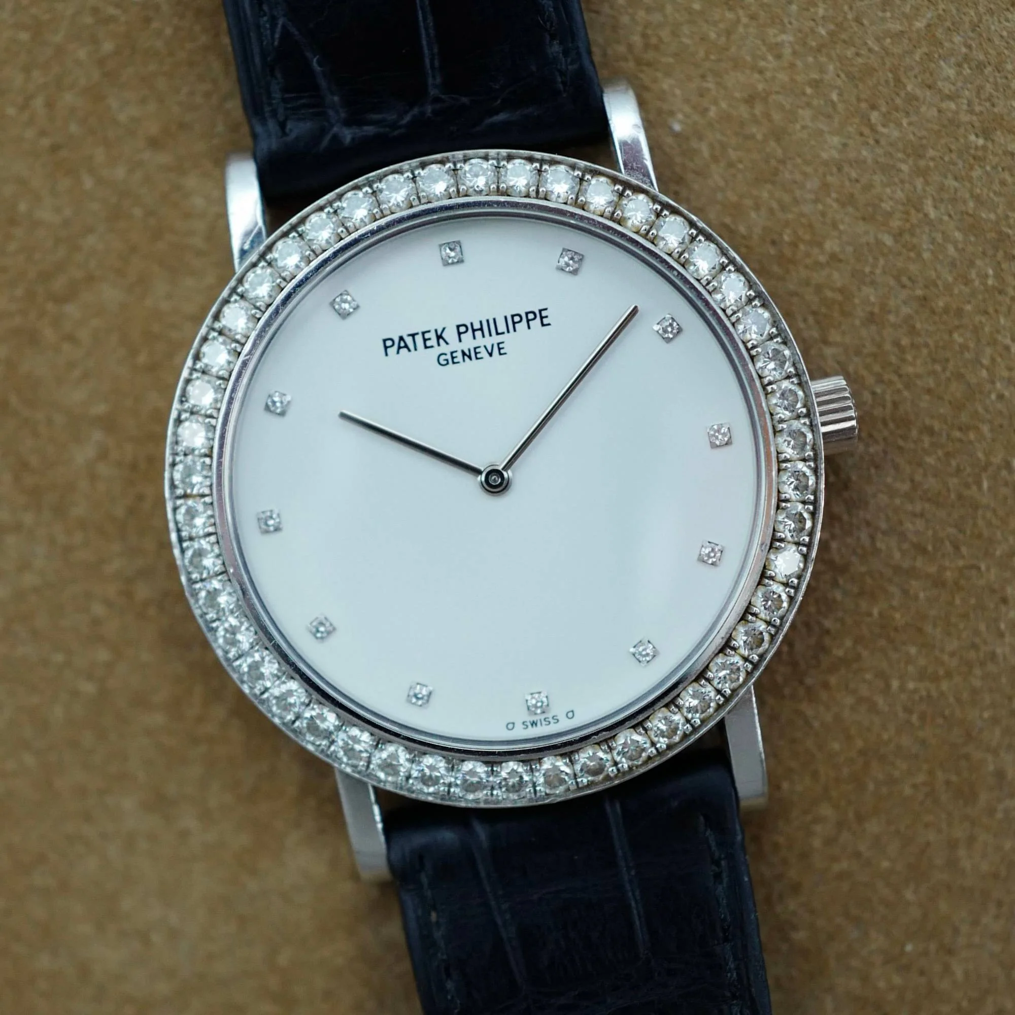 Patek Philippe White Gold Calatrava Ref. 5006 with Factory Dialmonds - Image 4