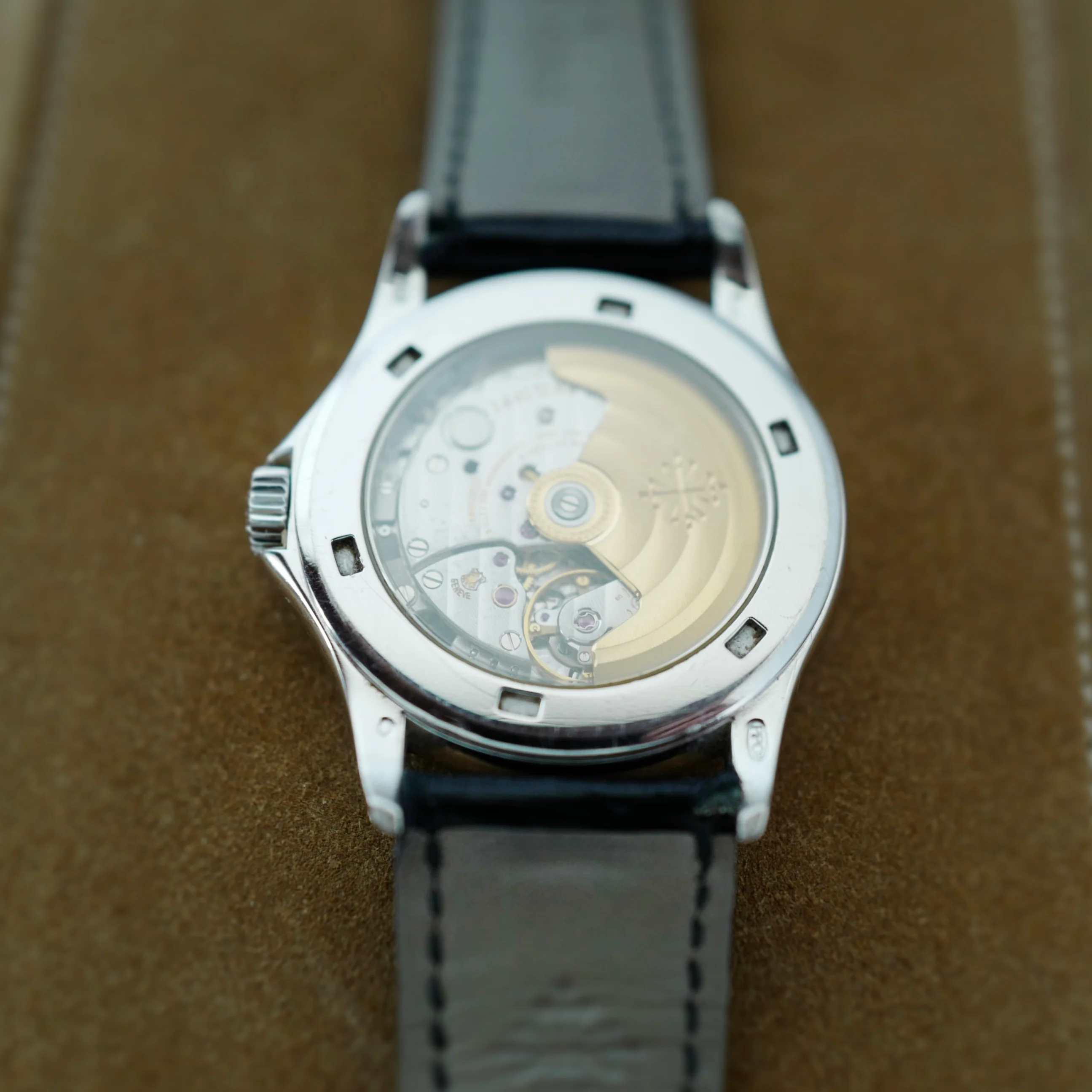 Patek Philippe White Gold Calatrava Ref. 5108G with Diamonds (New Arrival) - Image 4