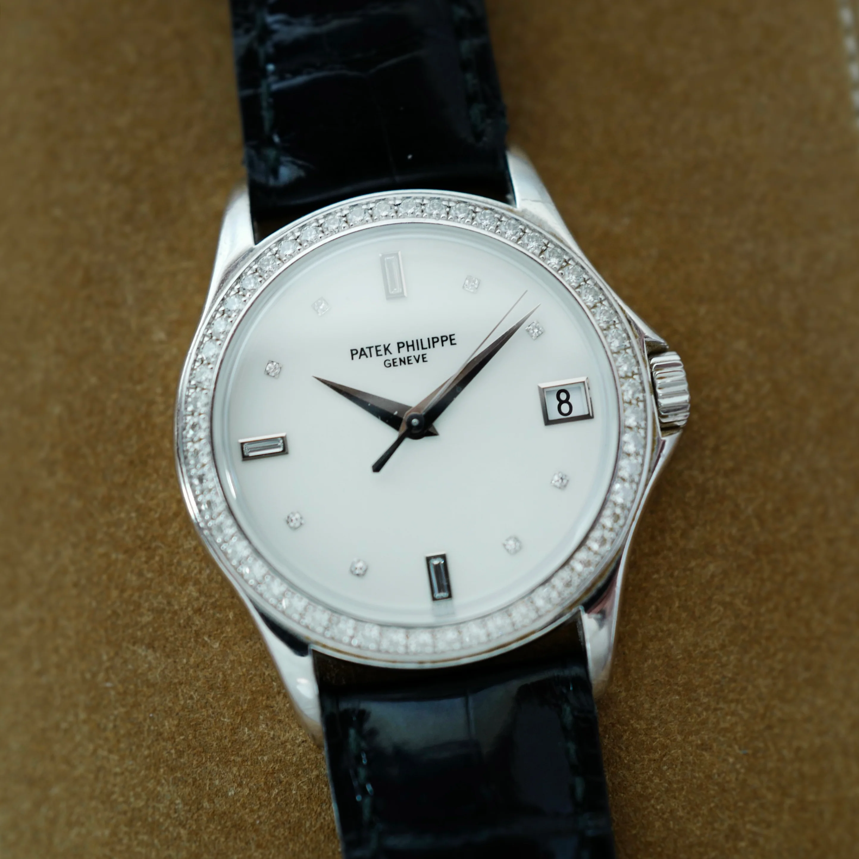 Patek Philippe White Gold Calatrava Ref. 5108G with Diamonds (New Arrival) - Image 5