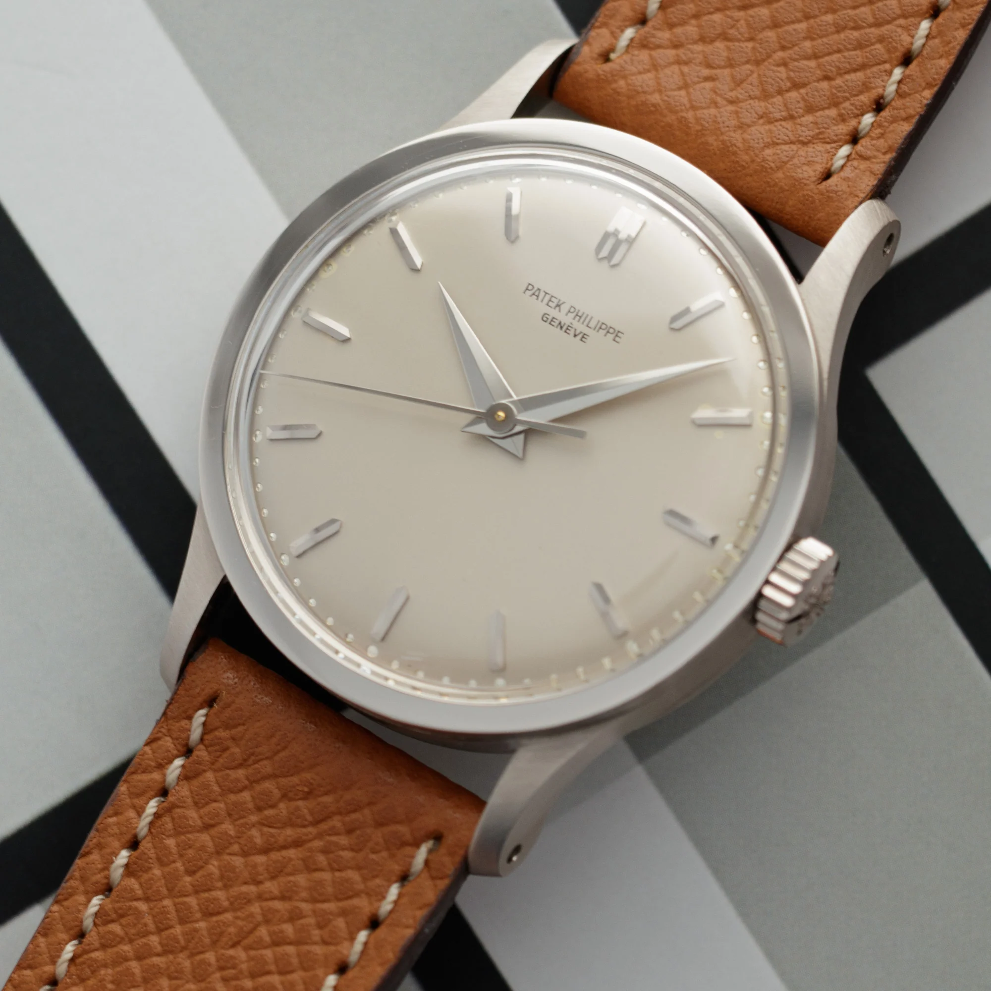Patek Philippe White Gold Calatrava Ref. 570 - Image 2