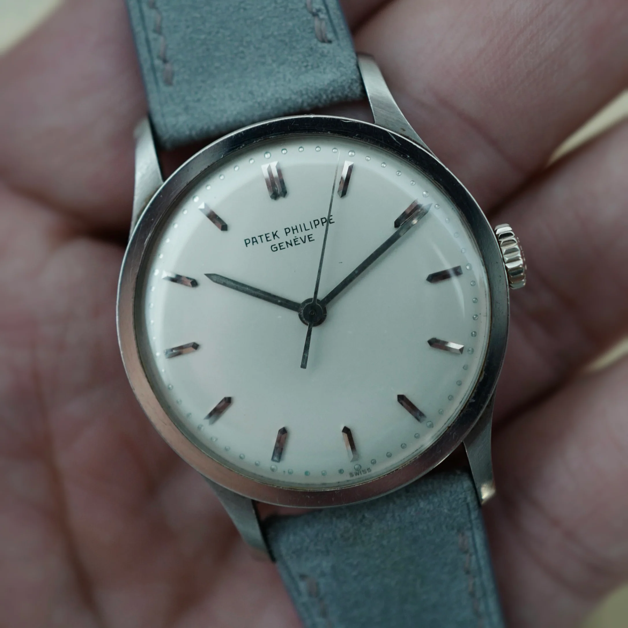Patek Philippe White Gold Calatrava Ref. 570 with Original Paper - Image 3