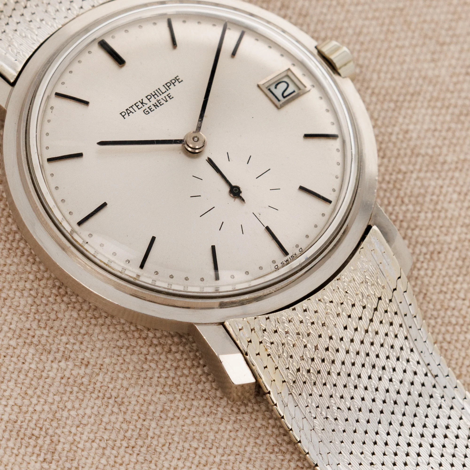 Patek Philippe White Gold Calatrava Watch Ref. 3445 on Bracelet - Image 4
