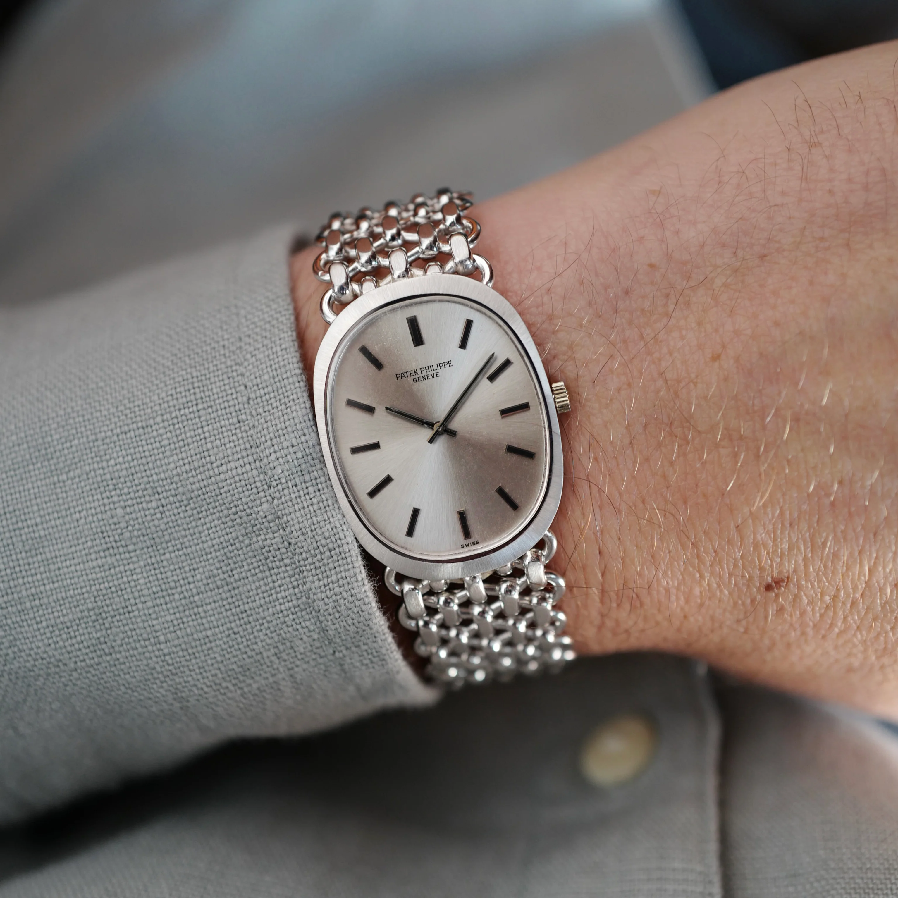 Patek Philippe White Gold Ellipse Ref. 3577 - Image 3