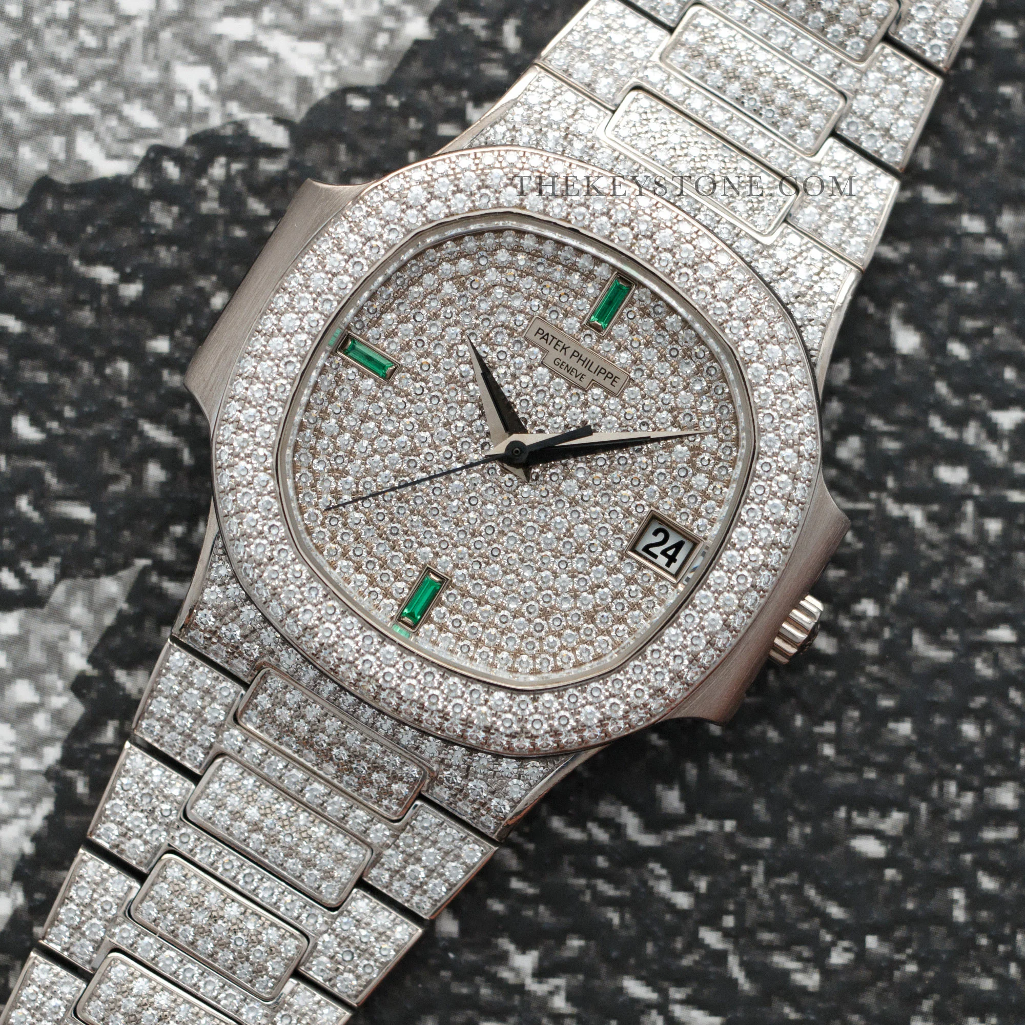 Patek Philippe White Gold Nautilus Diamond Emerald Watch Ref. 3800 - Image 2
