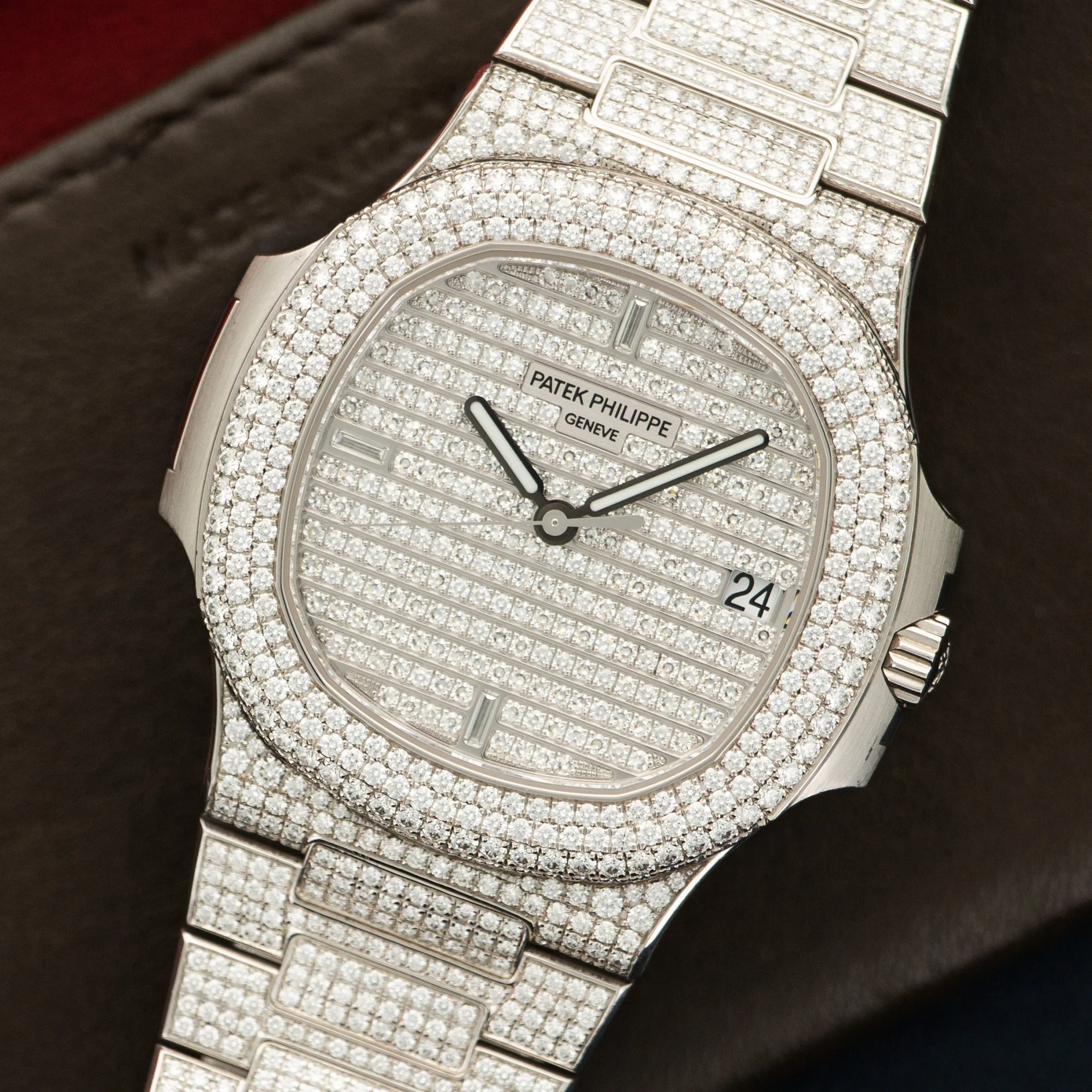 Patek Philippe White Gold Nautilus Watch Ref. 5719 - Image 2