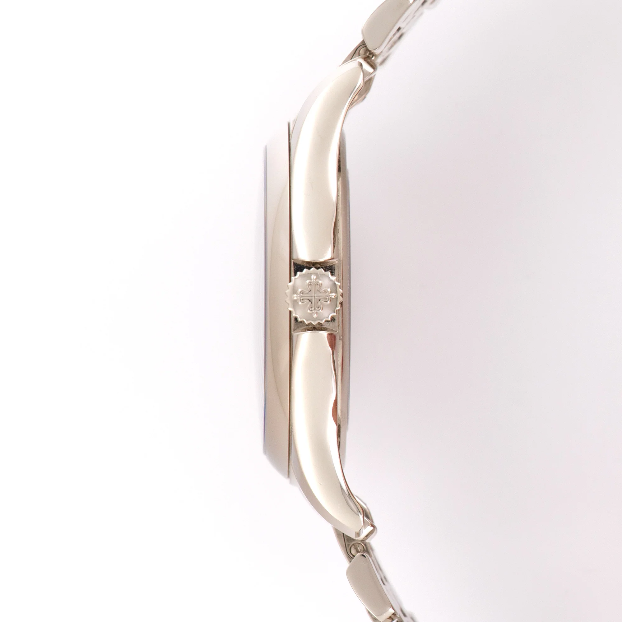 Patek Philippe White Gold World Time Bracelet Watch Ref. 5130 - Image 3
