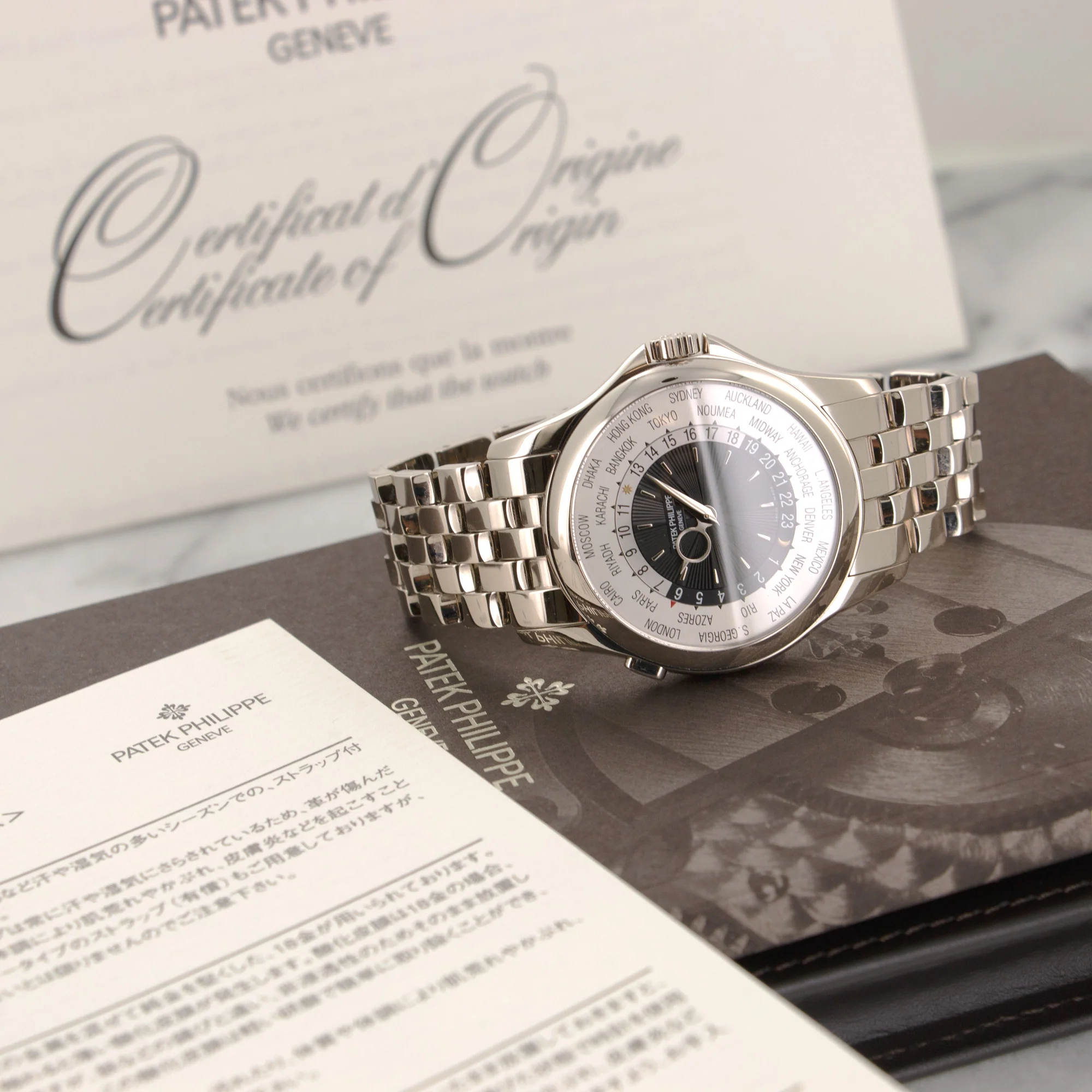 Patek Philippe White Gold World Time Bracelet Watch Ref. 5130 - Image 5
