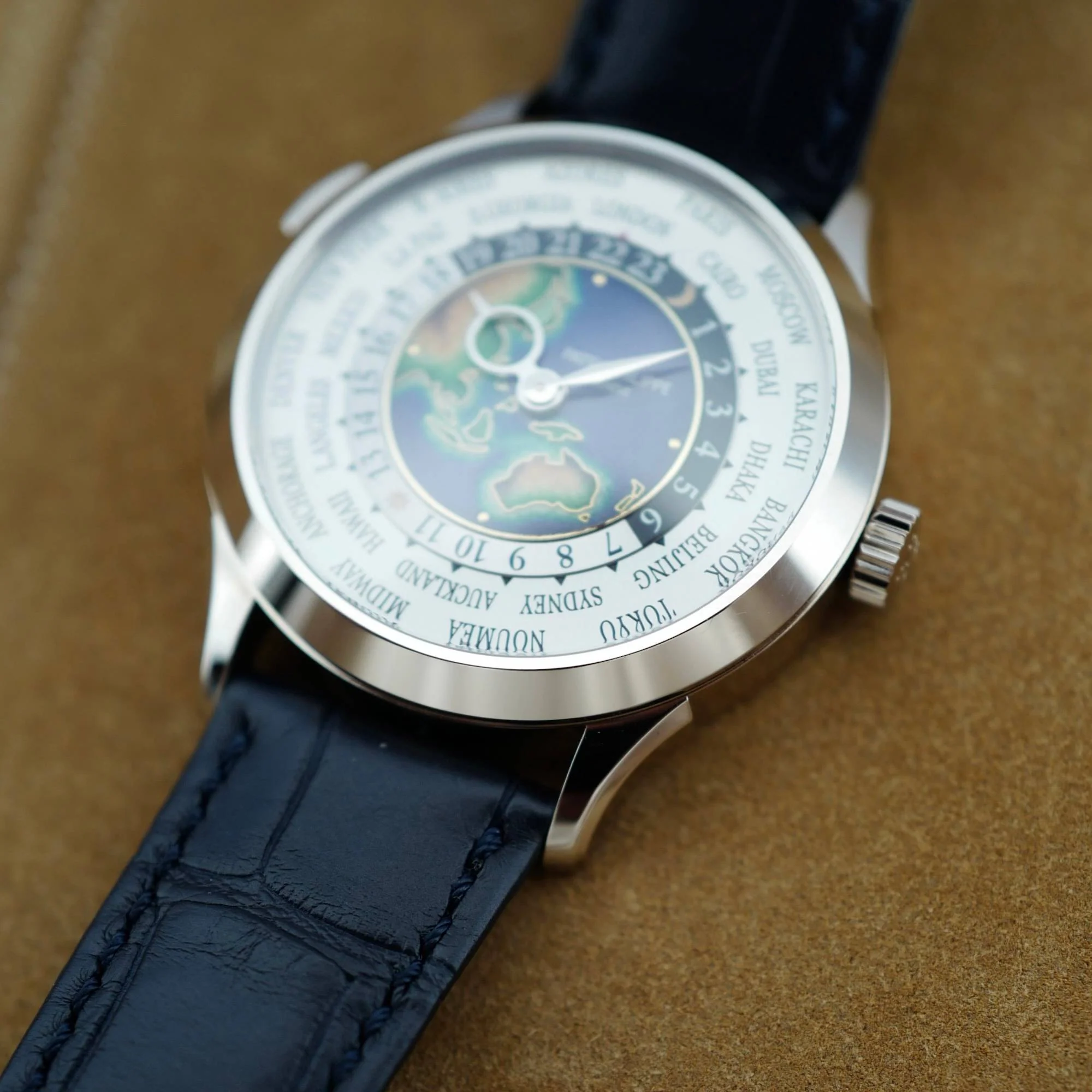 Patek Philippe White Gold World Time Enamel Watch Ref. 5231 - Image 6