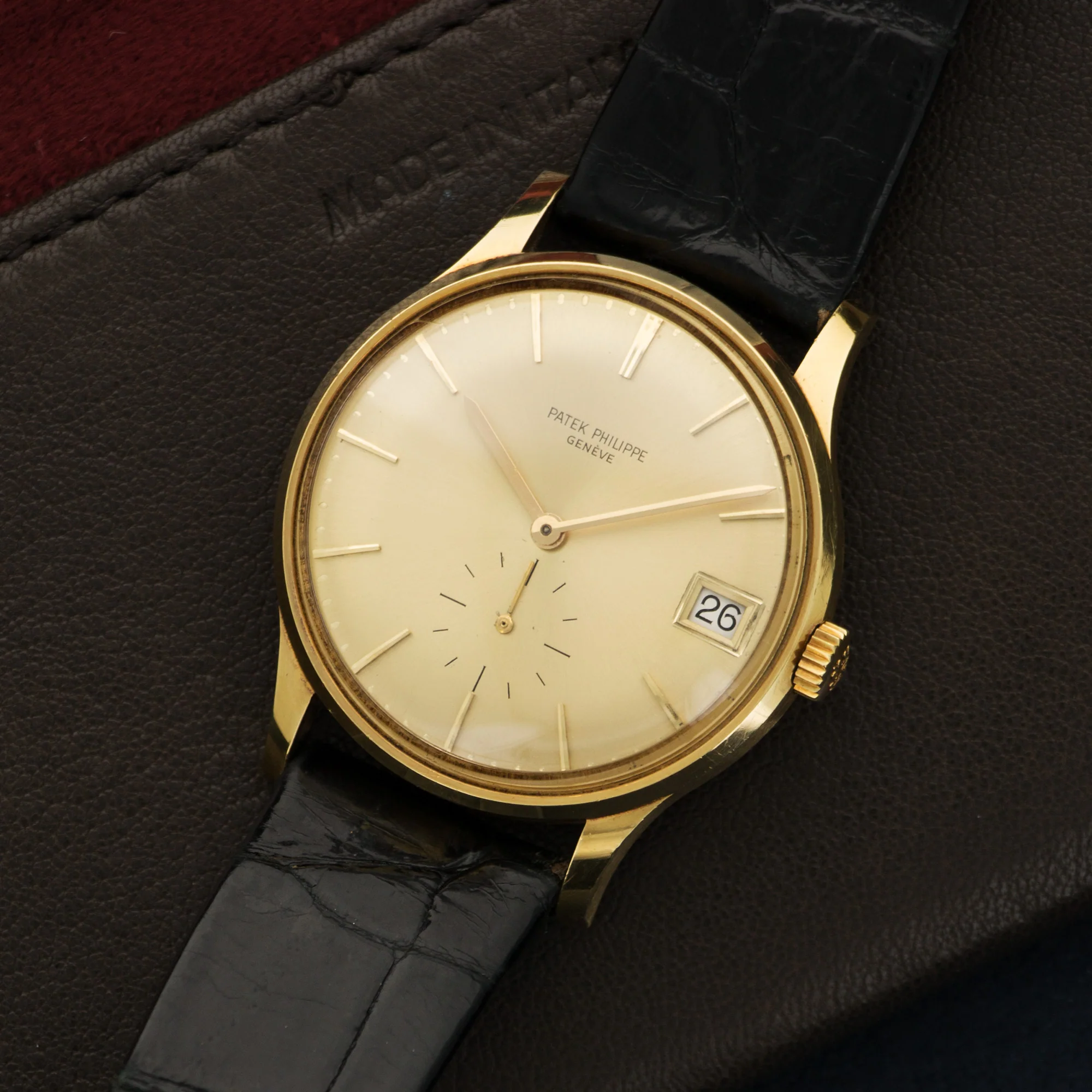Patek Philippe Yellow Gold Calatrava Automatic Watch Ref. 3514 - Image 2