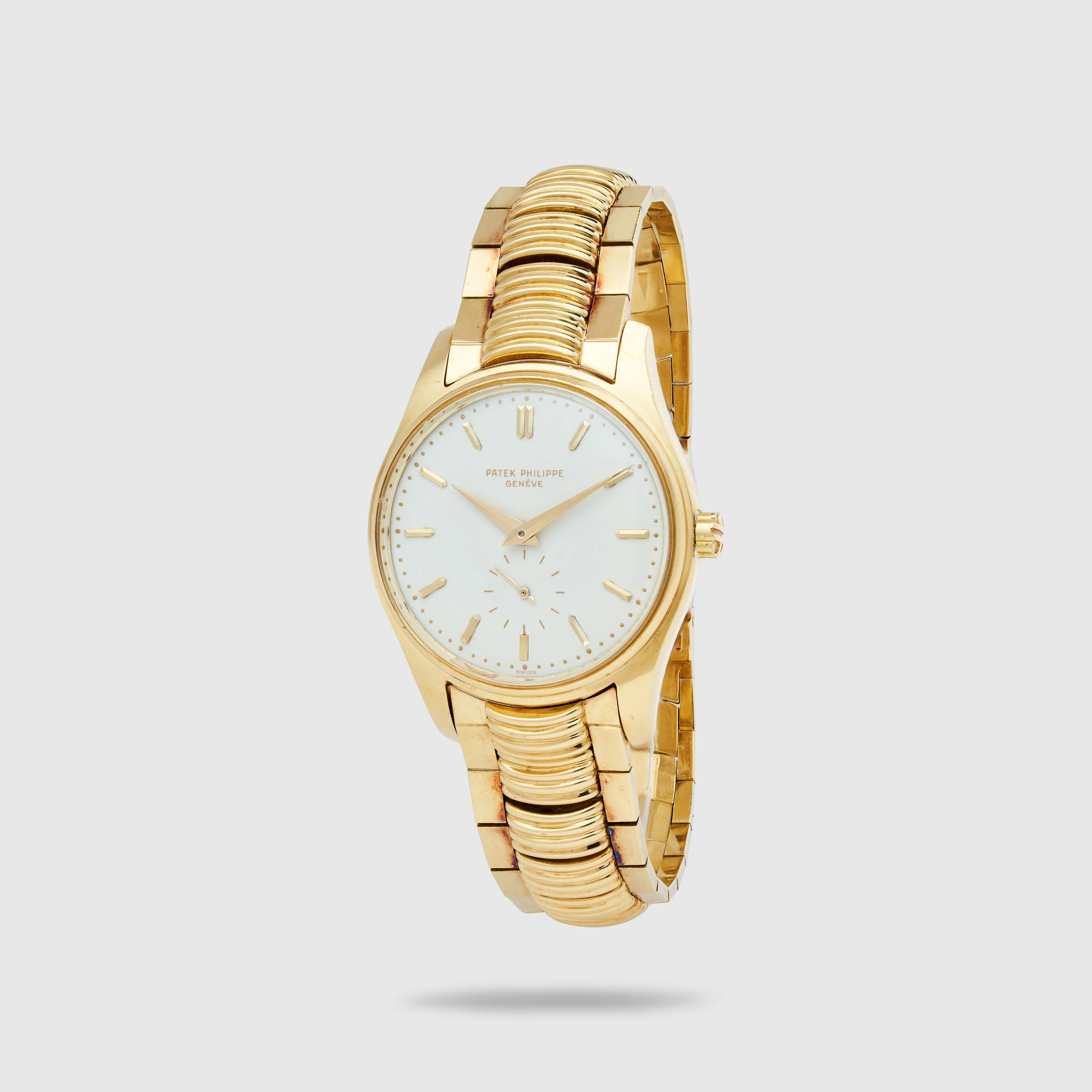 Patek Philippe Yellow Gold Calatrava Ref. 2526 with Scallop Bracelet - Image 2