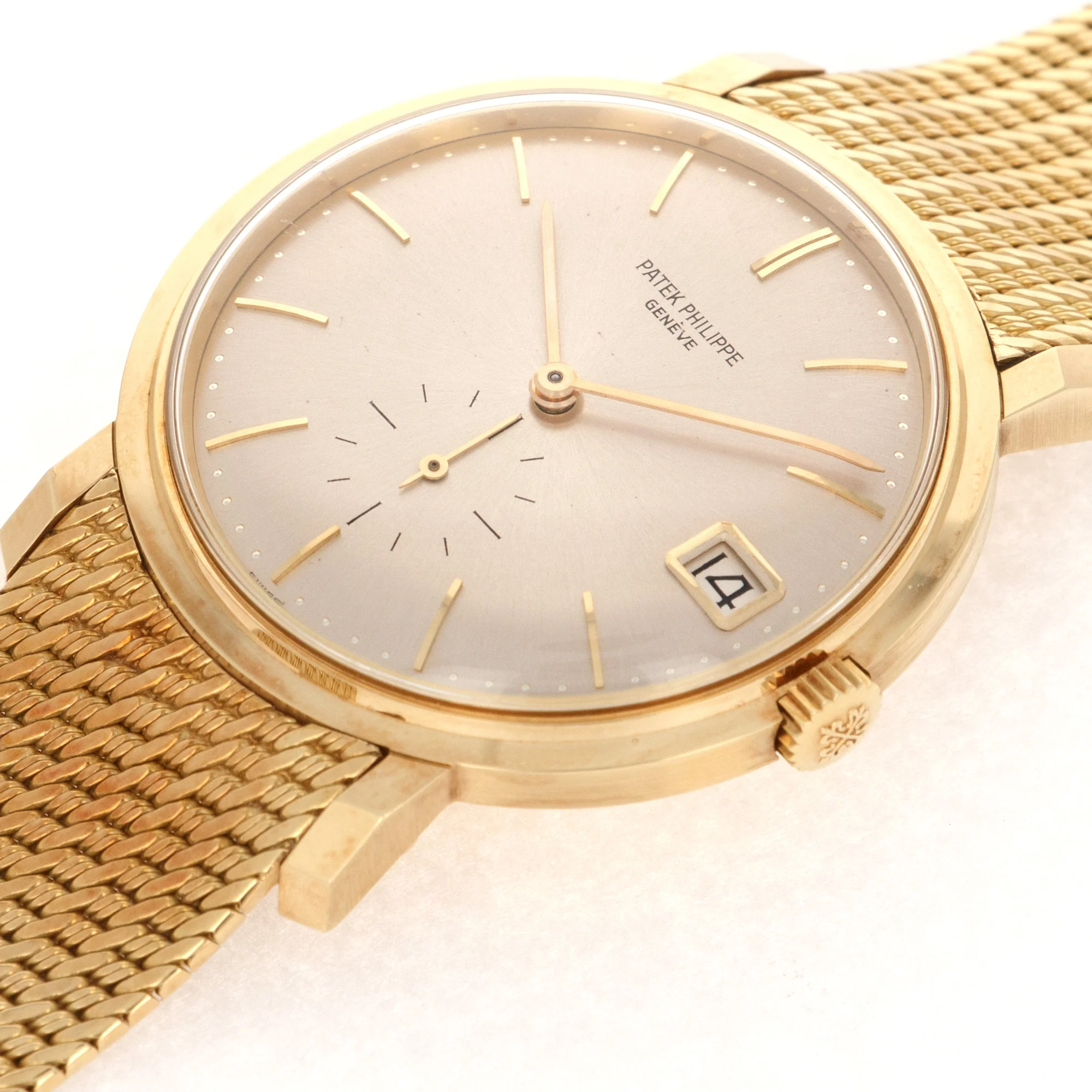 Patek Philippe Yellow Gold Calatrava Ref. 3445 - Image 4