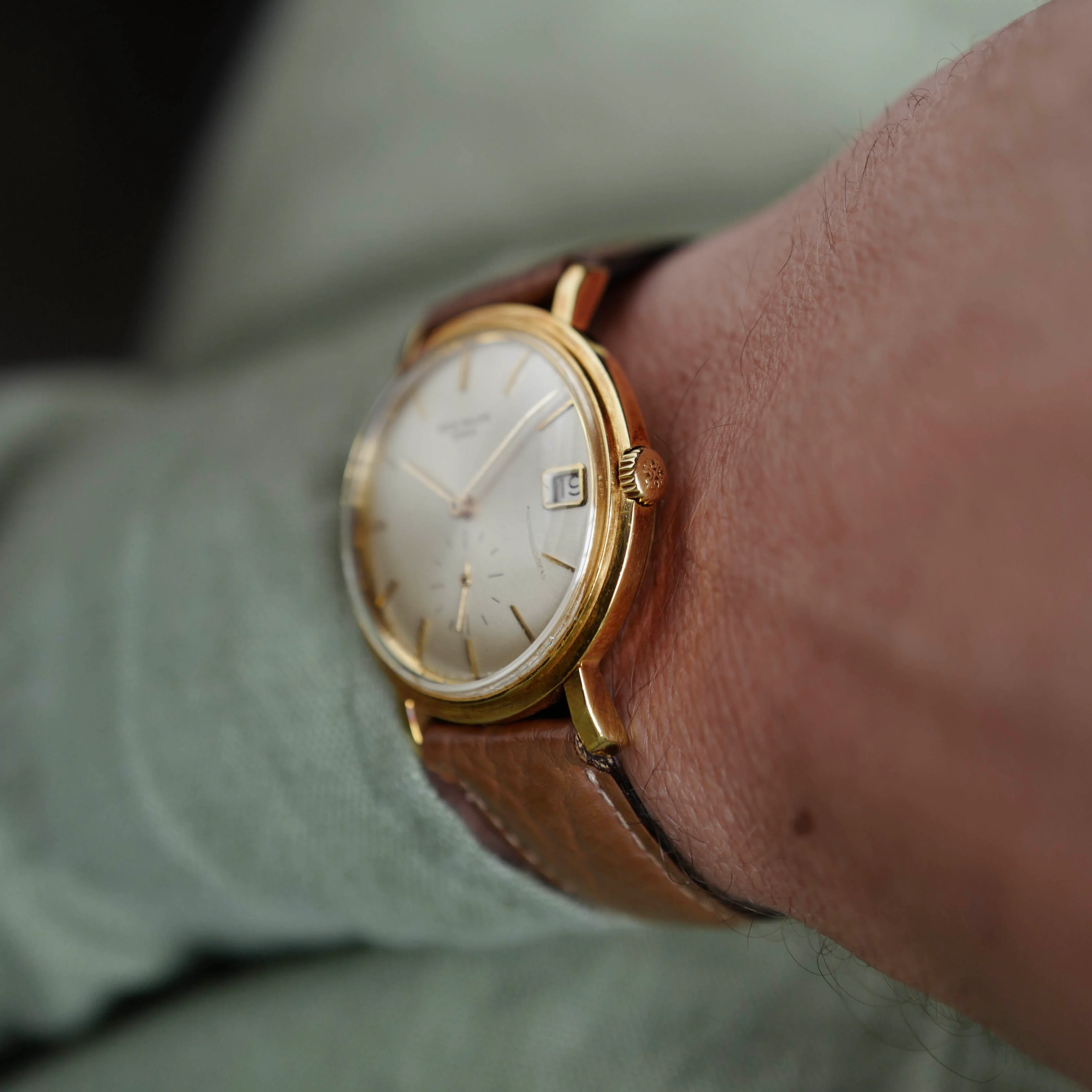 Patek Philippe Yellow Gold Calatrava Watch Ref. 3445 (NEW ARRIVAL) - Image 2
