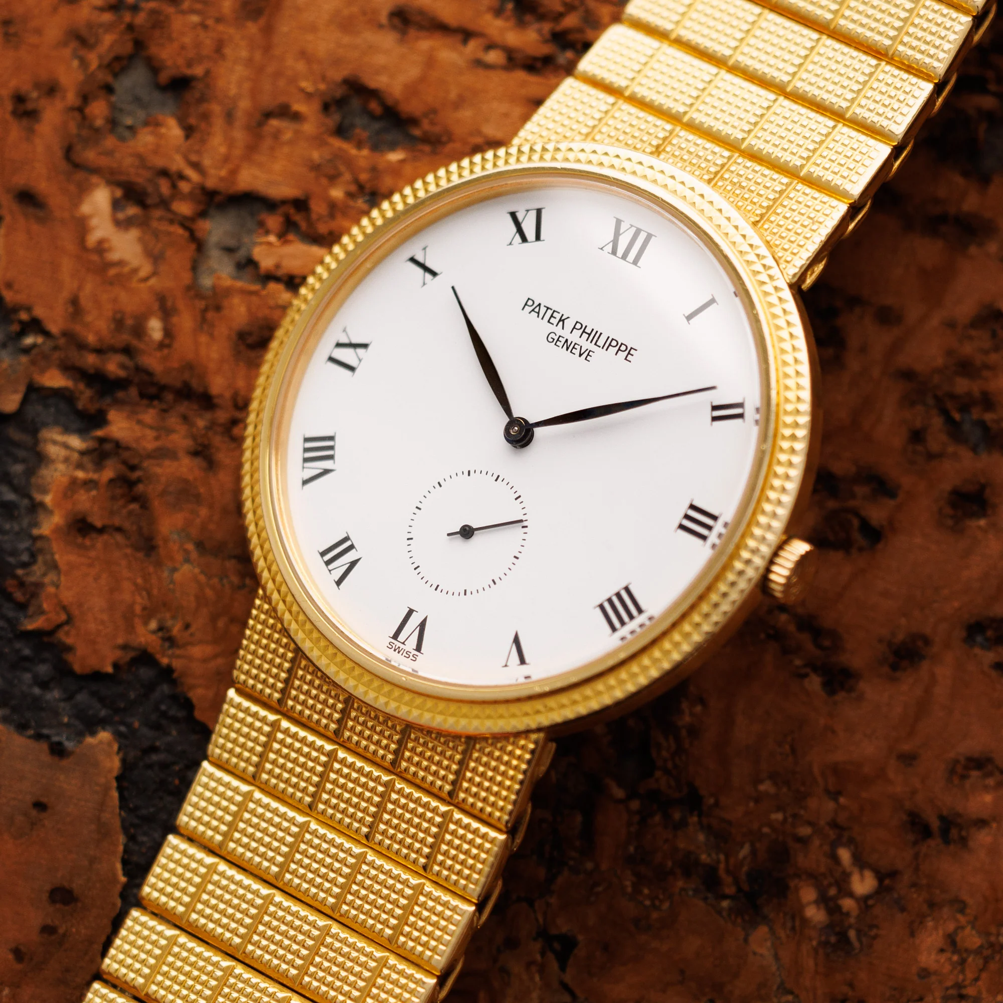 Patek Philippe Yellow Gold Calatrava Watch Ref. 3919 - Image 2