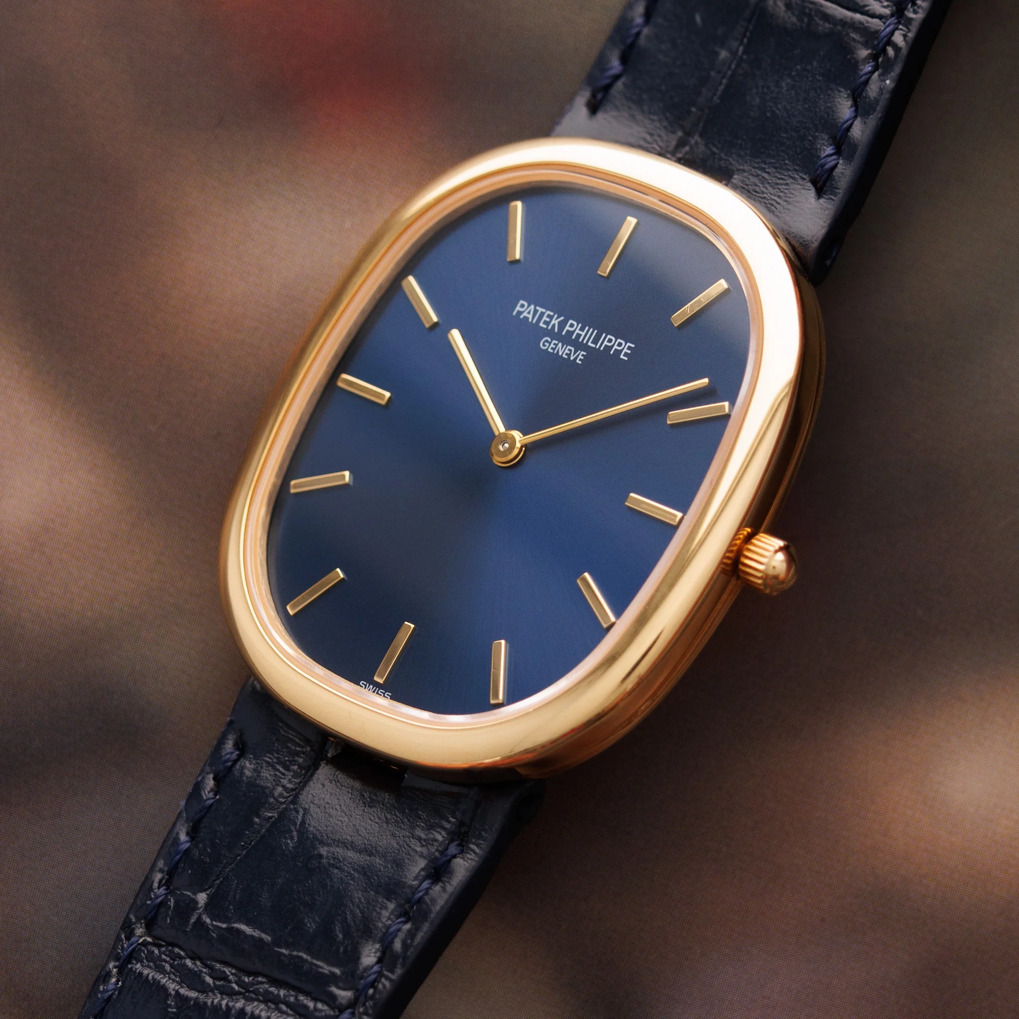 Patek Philippe Yellow Gold Ellipse Ref. 3738 - Image 2