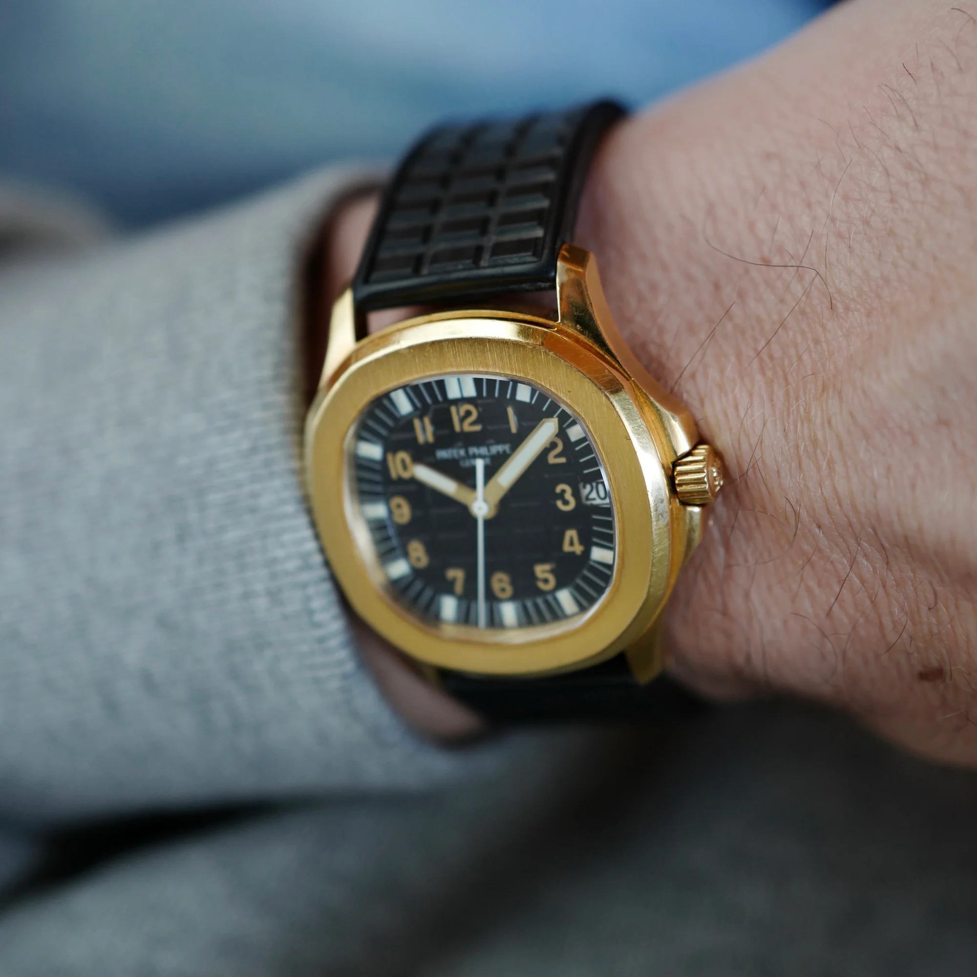 Patek Philippe Yellow Gold Nautilus Ref. 5066 - Image 9