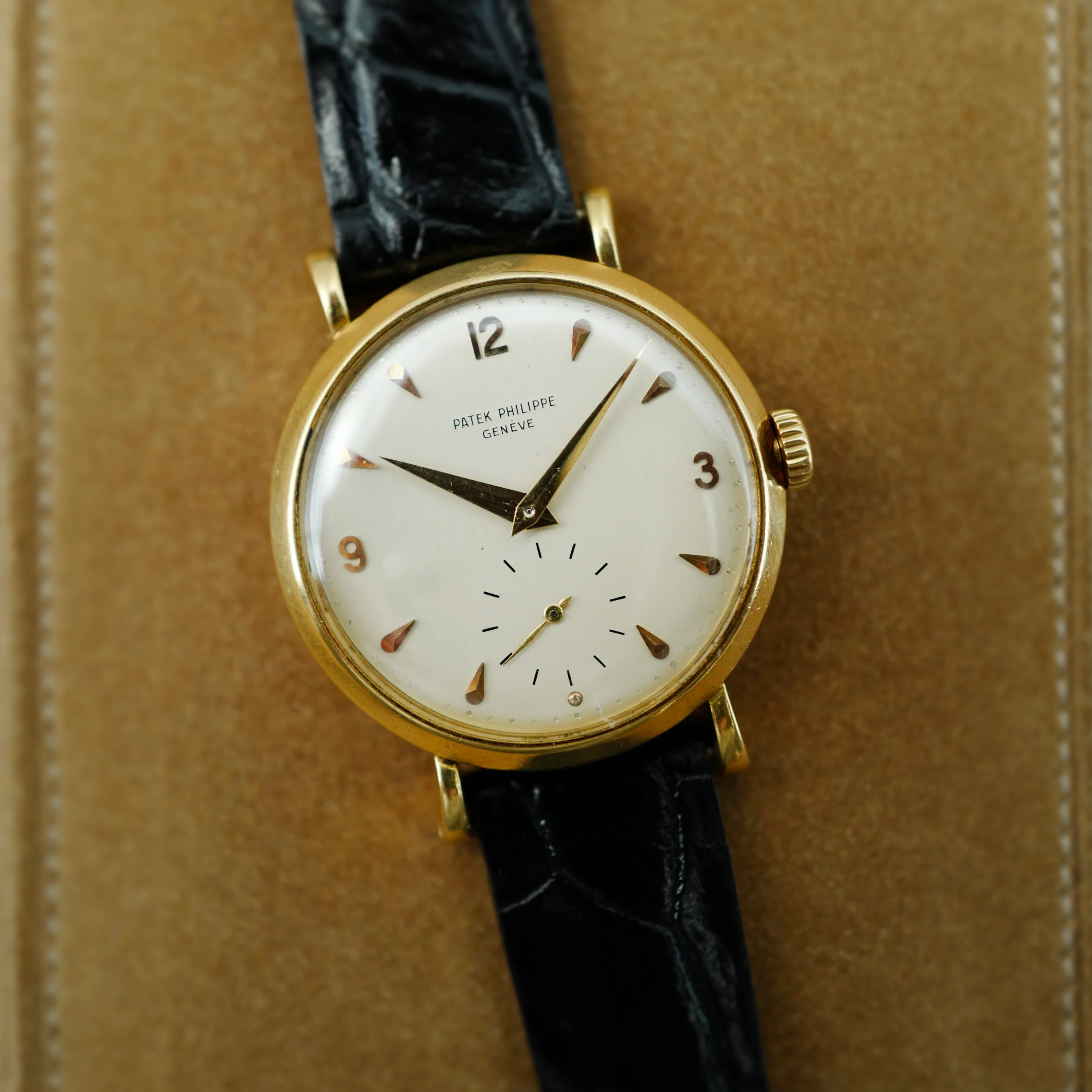 Patek Philippe Yellow Gold Oversized Calatrava Ref. 2458 - Image 3