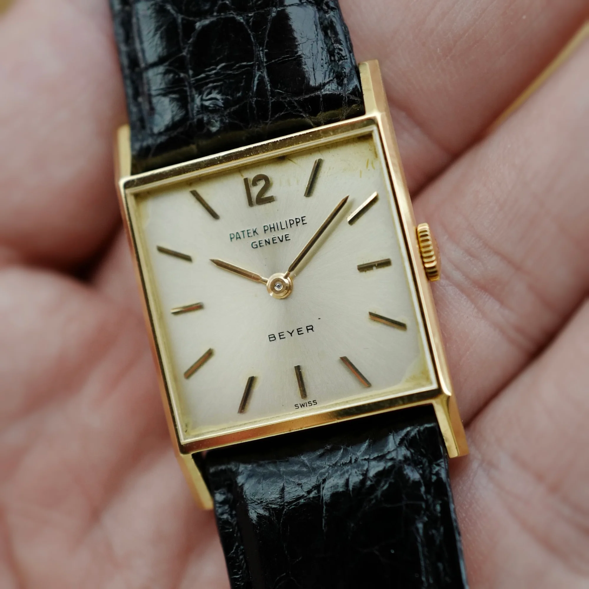 Patek Philippe Yellow Gold Watch Ref. 3479 Retailed by Beyer - Image 6
