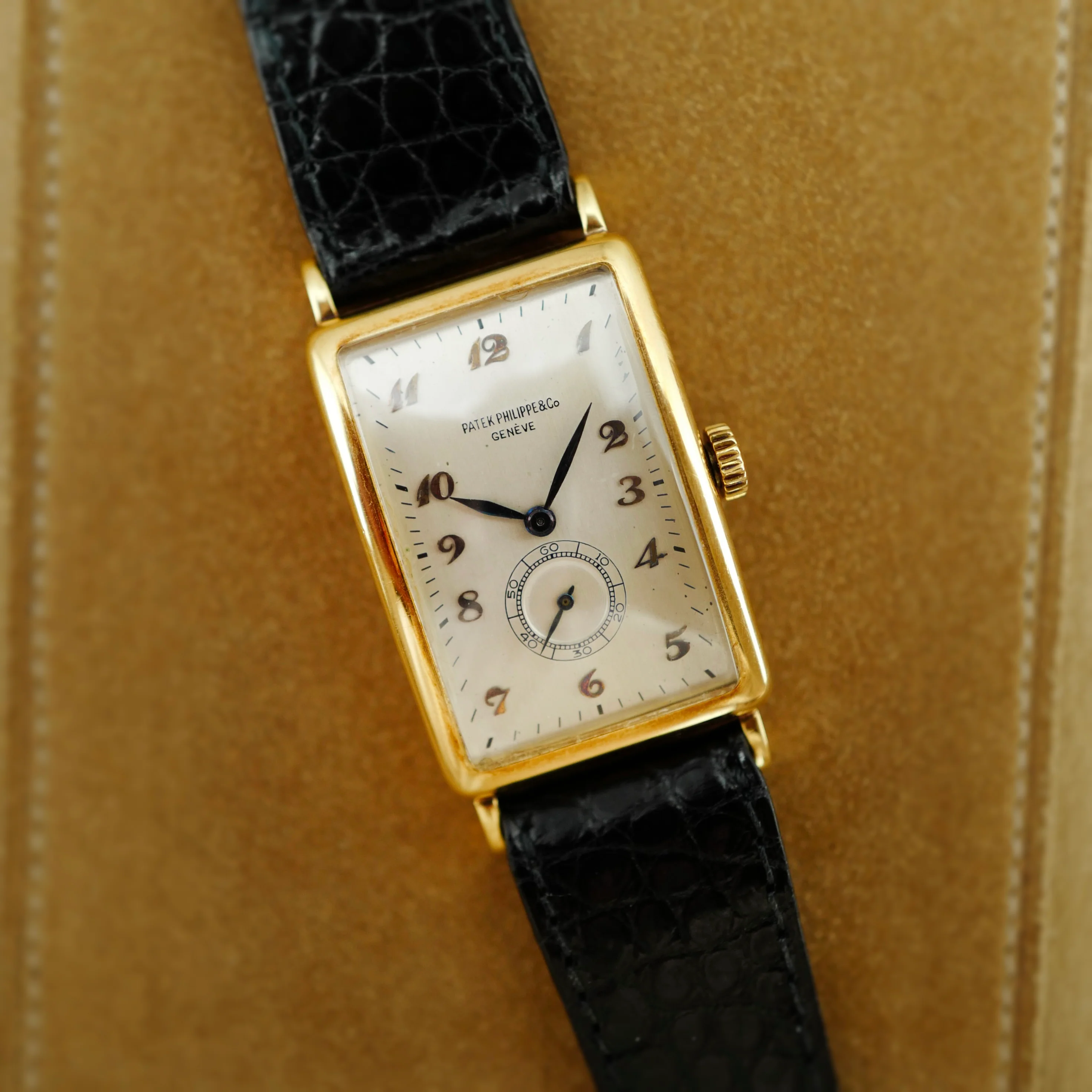 Patek Philipppe Yellow Gold Rectangular Breguet Numerals Watch Ref. 431 - Image 4