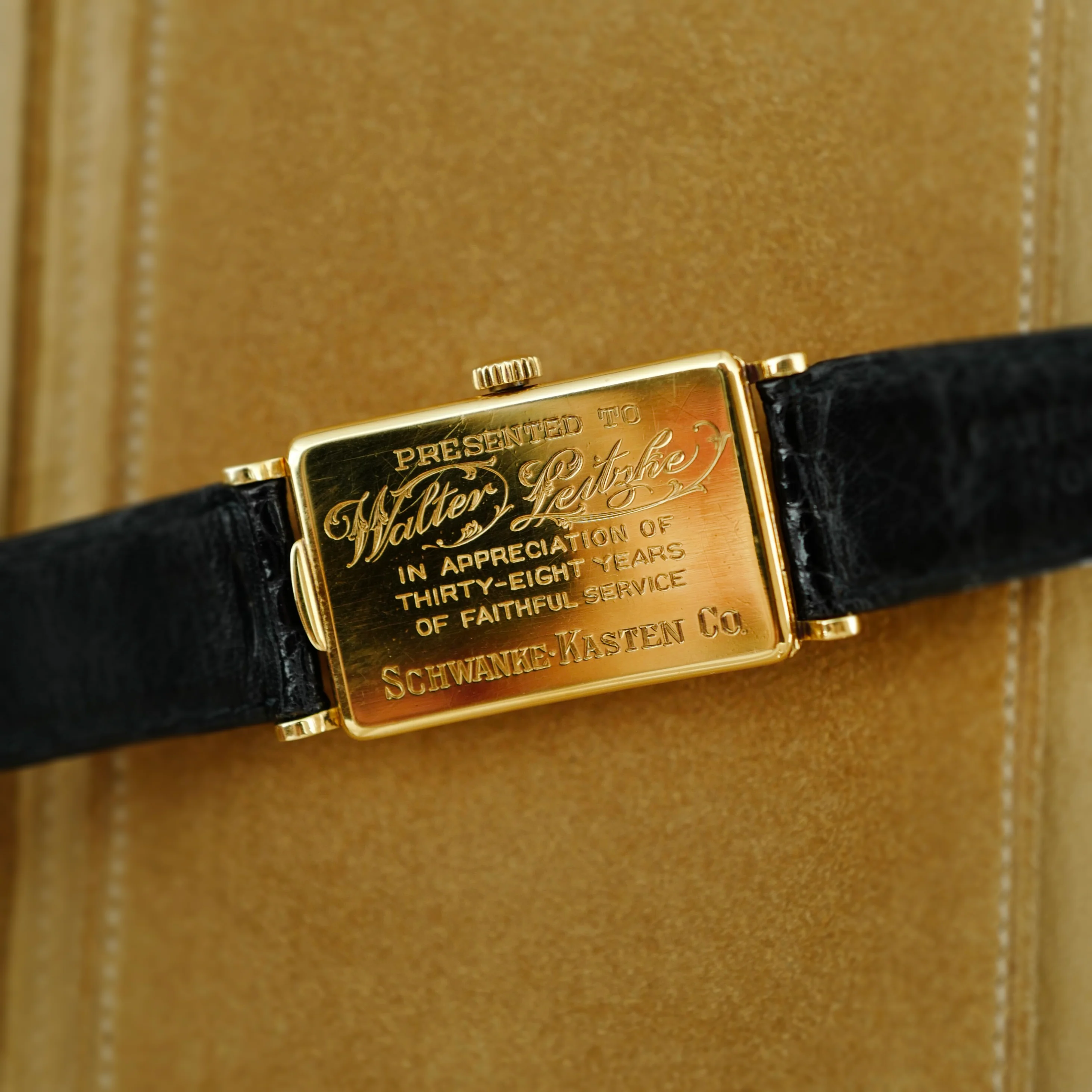 Patek Philipppe Yellow Gold Rectangular Breguet Numerals Watch Ref. 431 - Image 5